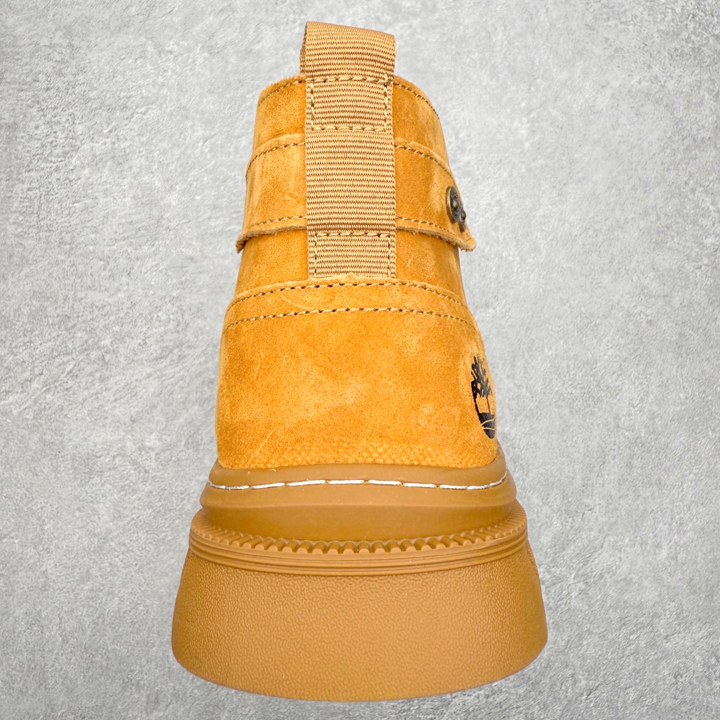 图片[8]-Timberland 添柏岚/天伯伦 25秋冬新款 经典户外休闲大黄靴 广东大厂品质 原盒原包装 面料采用意大利🇮🇹顶级磨砂细纹牛皮搭配防臭防腐真皮乳胶鞋垫给您完美的穿着体验 质量考究耐穿型男必备 专治不帅 高品质脚感一流 尺码：35 36 37 38 39 40 41 42 43 44 (标准码)-选品中心