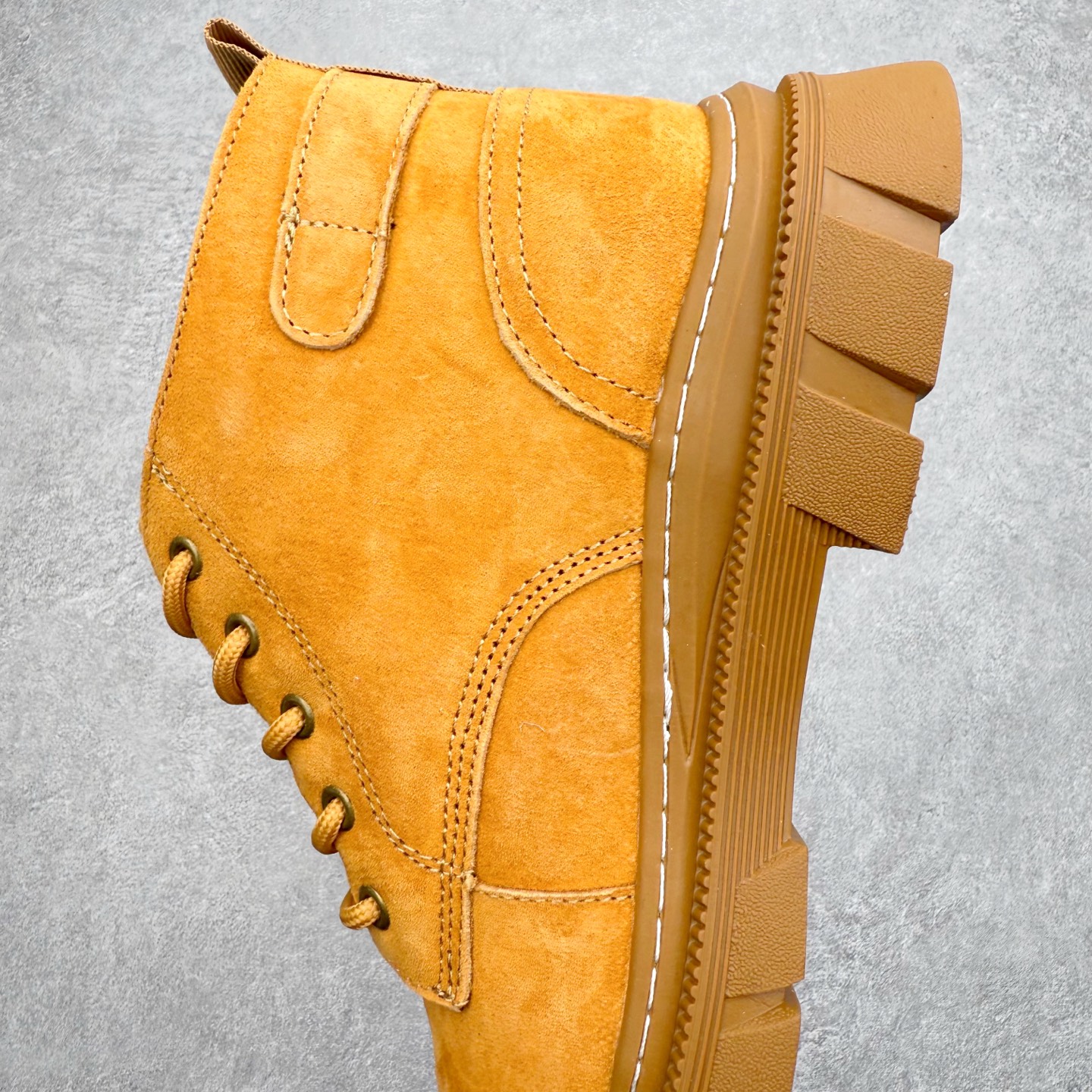 图片[7]-Timberland 添柏岚/天伯伦 25秋冬新款 经典户外休闲大黄靴 广东大厂品质 原盒原包装 面料采用意大利🇮🇹顶级磨砂细纹牛皮搭配防臭防腐真皮乳胶鞋垫给您完美的穿着体验 质量考究耐穿型男必备 专治不帅 高品质脚感一流 尺码：35 36 37 38 39 40 41 42 43 44 (标准码)-选品中心