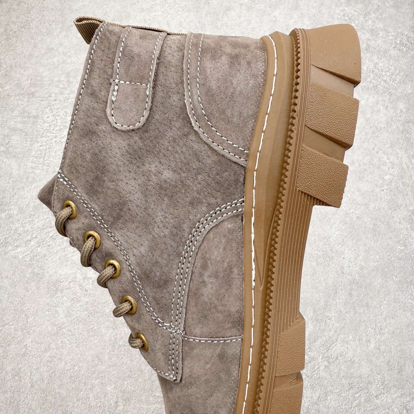 图片[7]-Timberland 添柏岚/天伯伦 25秋冬新款 经典户外休闲大黄靴 广东大厂品质 原盒原包装 面料采用意大利🇮🇹顶级磨砂细纹牛皮搭配防臭防腐真皮乳胶鞋垫给您完美的穿着体验 质量考究耐穿型男必备 专治不帅 高品质脚感一流 尺码：35 36 37 38 39 40 41 42 43 44 (标准码)-选品中心