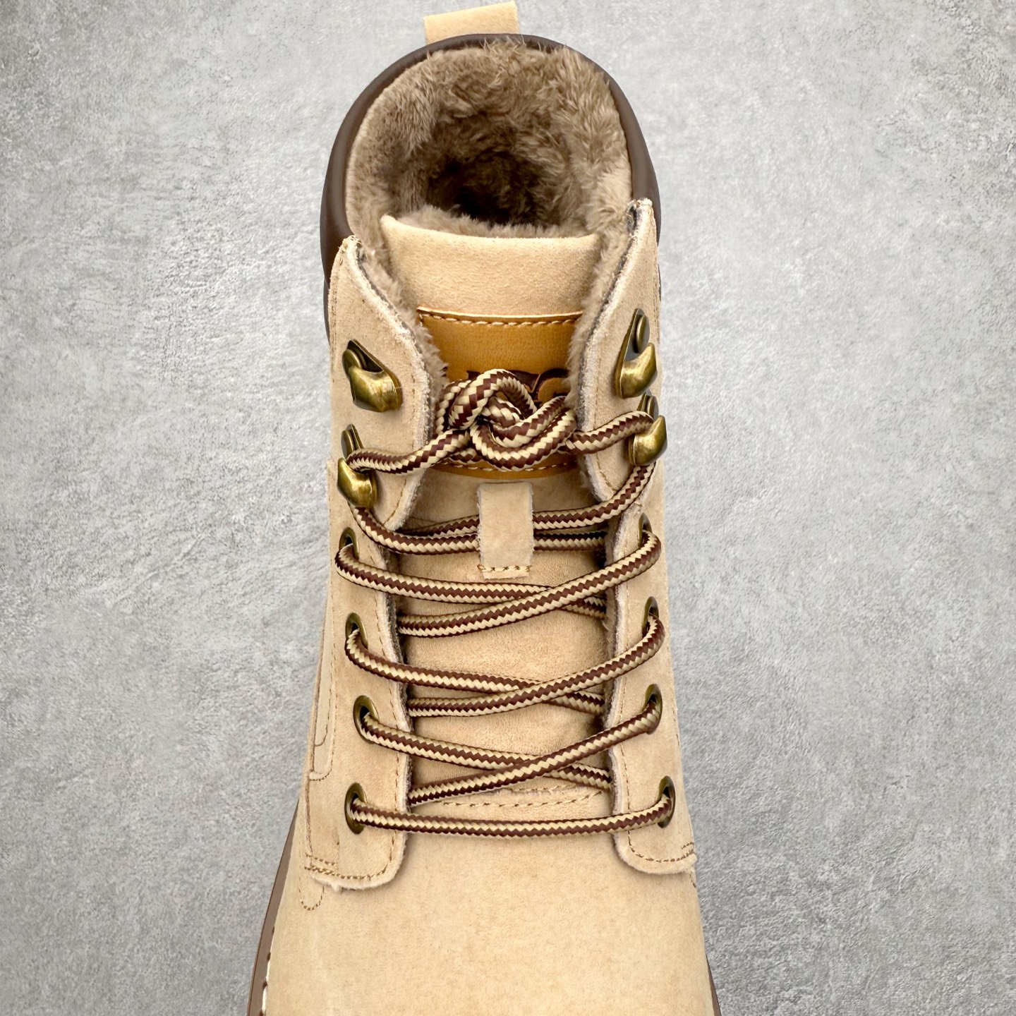 图片[5]-UGG Tasman Weather Hybrid 塔斯曼混合系列户外中帮休闲马丁靴雪地靴UGG秋冬新品 秋冬必备（内里加绒保暖🔥）时尚休闲马丁靴雪地靴系列 代购专供品质 面料采用进口头层牛皮材质 鞋内里采用🔥毛茸一体内里保暖锁热。外置防滑橡胶大底 系带设计 穿脱十分方便 采用TPU模压定型真皮鞋面材质#科技外底防滑,耐磨性和良好的弹性！尺码：39-44-选品中心