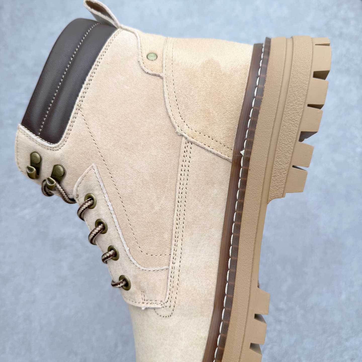 图片[7]-UGG Tasman Weather Hybrid 塔斯曼混合系列户外中帮休闲马丁靴雪地靴UGG秋冬新品 秋冬必备（内里加绒保暖🔥）时尚休闲马丁靴雪地靴系列 代购专供品质 面料采用进口头层牛皮材质 鞋内里采用🔥毛茸一体内里保暖锁热。外置防滑橡胶大底 系带设计 穿脱十分方便 采用TPU模压定型真皮鞋面材质#科技外底防滑,耐磨性和良好的弹性！尺码：39-44-选品中心