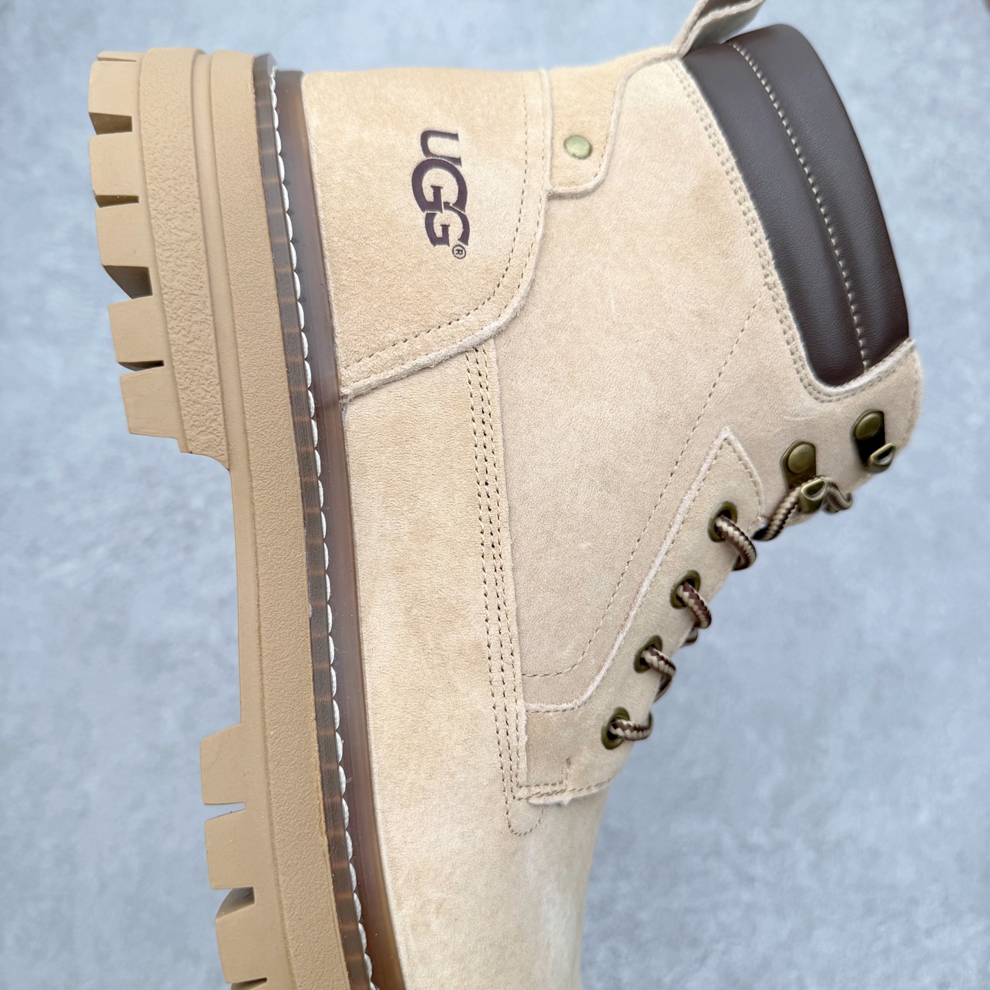 图片[6]-UGG Tasman Weather Hybrid 塔斯曼混合系列户外中帮休闲马丁靴雪地靴UGG秋冬新品 秋冬必备（内里加绒保暖🔥）时尚休闲马丁靴雪地靴系列 代购专供品质 面料采用进口头层牛皮材质 鞋内里采用🔥毛茸一体内里保暖锁热。外置防滑橡胶大底 系带设计 穿脱十分方便 采用TPU模压定型真皮鞋面材质#科技外底防滑,耐磨性和良好的弹性！尺码：39-44-选品中心