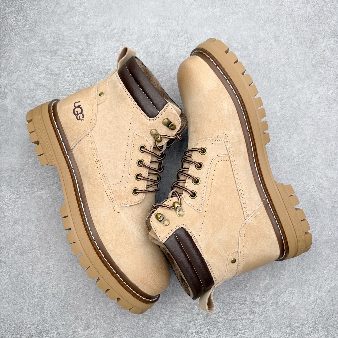 图片[3]-UGG Tasman Weather Hybrid 塔斯曼混合系列户外中帮休闲马丁靴雪地靴UGG秋冬新品 秋冬必备（内里加绒保暖🔥）时尚休闲马丁靴雪地靴系列 代购专供品质 面料采用进口头层牛皮材质 鞋内里采用🔥毛茸一体内里保暖锁热。外置防滑橡胶大底 系带设计 穿脱十分方便 采用TPU模压定型真皮鞋面材质#科技外底防滑,耐磨性和良好的弹性！尺码：39-44-选品中心