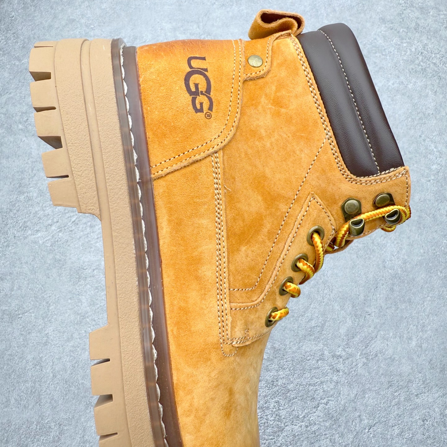 图片[6]-UGG Tasman Weather Hybrid 塔斯曼混合系列户外中帮休闲马丁靴雪地靴UGG秋冬新品 秋冬必备（内里加绒保暖🔥）时尚休闲马丁靴雪地靴系列 代购专供品质 面料采用进口头层牛皮材质 鞋内里采用🔥毛茸一体内里保暖锁热。外置防滑橡胶大底 系带设计 穿脱十分方便 采用TPU模压定型真皮鞋面材质#科技外底防滑,耐磨性和良好的弹性！尺码：39-44-选品中心