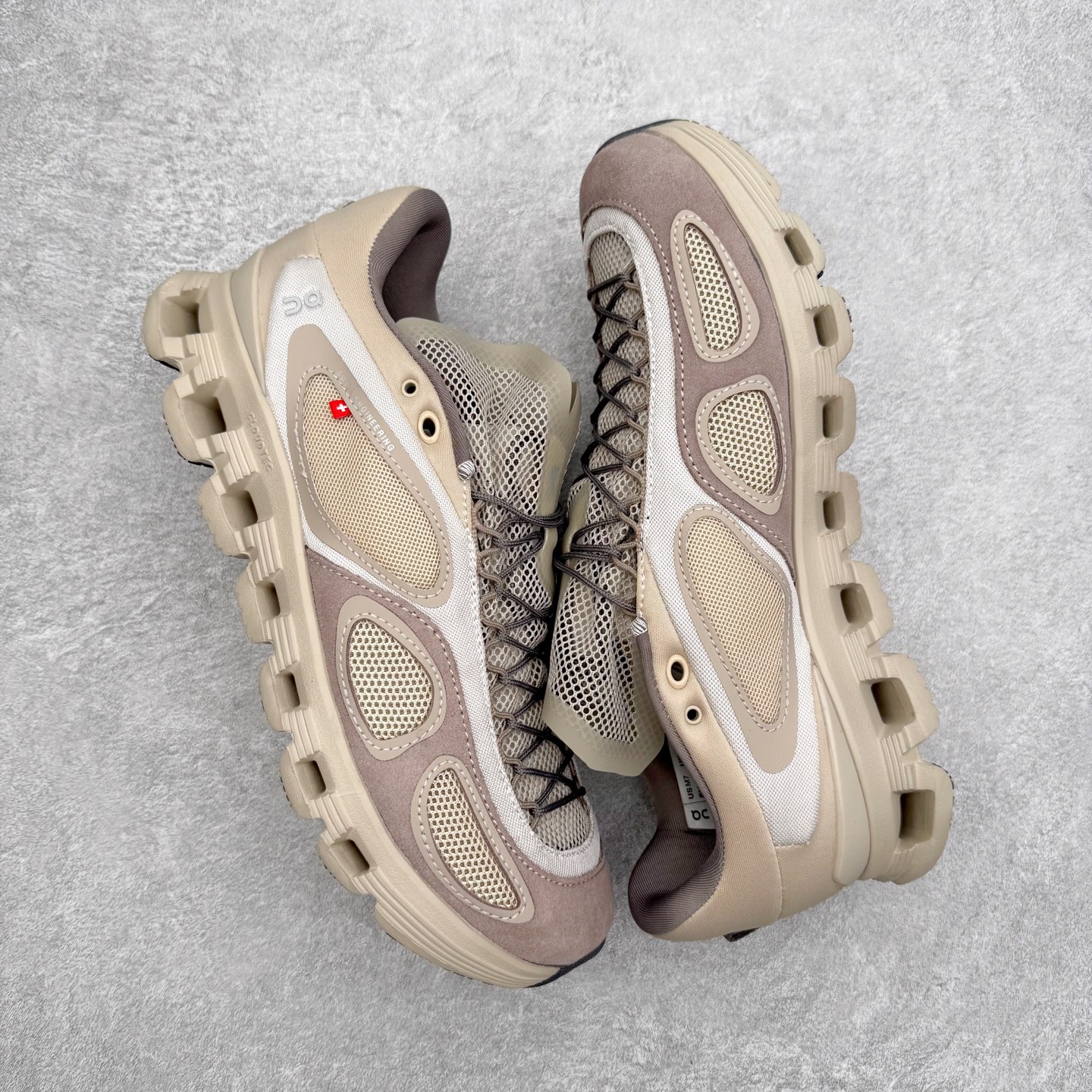 图片[3]-FKA Twigs x On昂跑 Cloud X 联名款舒适轻盈耐磨 低帮跑步鞋 此运动品牌 开创于2010年 缓震着陆、强效回弹、轻柔质感的设计构思始终是ON研制关键 与此同时基于“为全球提供革新性的跑步感受”信念 陆续推出了多款跑鞋及其以专业运动人体跑步工程学为设计关键的功能性跑步服饰设备 让跑者不费力气地畅快畅跑 尺码：36 36.5 37.5 38 38.5 39 40 40.5 41 42 42.5 43 44 44.5 45-选品中心