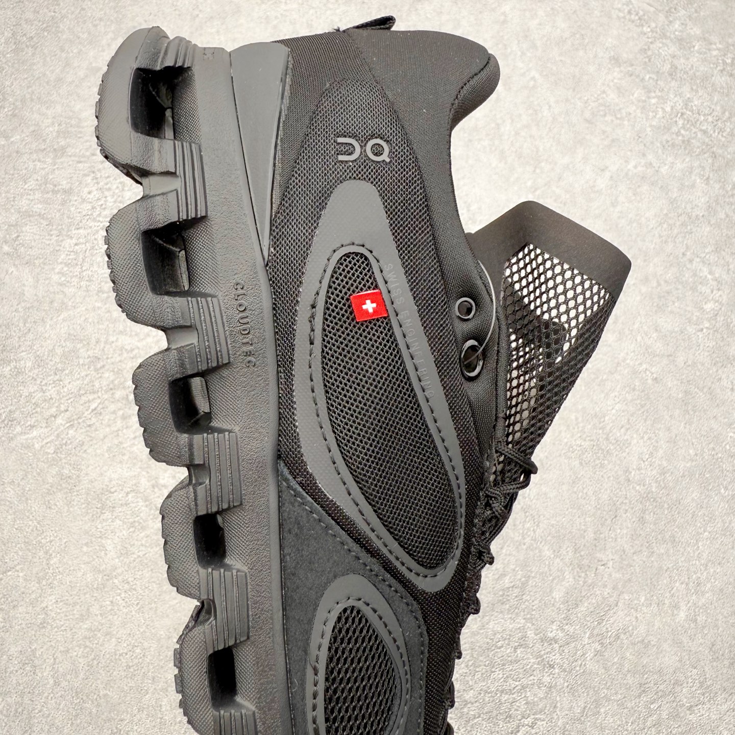 图片[6]-FKA Twigs x On昂跑 Cloud X 联名款舒适轻盈耐磨 低帮跑步鞋 此运动品牌 开创于2010年 缓震着陆、强效回弹、轻柔质感的设计构思始终是ON研制关键 与此同时基于“为全球提供革新性的跑步感受”信念 陆续推出了多款跑鞋及其以专业运动人体跑步工程学为设计关键的功能性跑步服饰设备 让跑者不费力气地畅快畅跑 尺码：36 36.5 37.5 38 38.5 39 40 40.5 41 42 42.5 43 44 44.5 45-选品中心