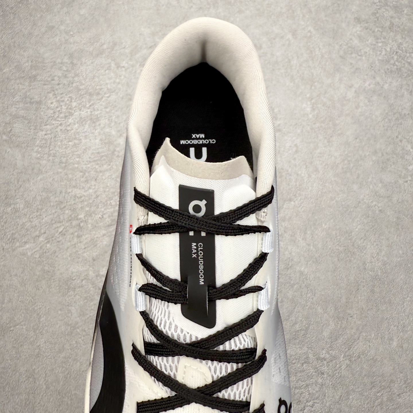 图片[5]-锐步Reebok Premier Road Ultra LTD 总理路跑系列低帮复古百搭休闲运动慢跑鞋 从健身到街头，从不循规蹈矩的国际运动品牌Reebok锐步，以“Life Is Not a Spectator Sport”的宣言，不断将先锋ICON带给年轻一代—继承先锋的健身DNA与深厚的街头文化沉淀，锐步鼓励所有人突破自我极限，拥抱未知、健身和例外的生活方式，以坚定的自我态度拥抱属于自己的未来。尺码：36 36.5 37.5 38 38.5 39 40 40.5 41 42 42.5 43 44 44.5 45-选品中心