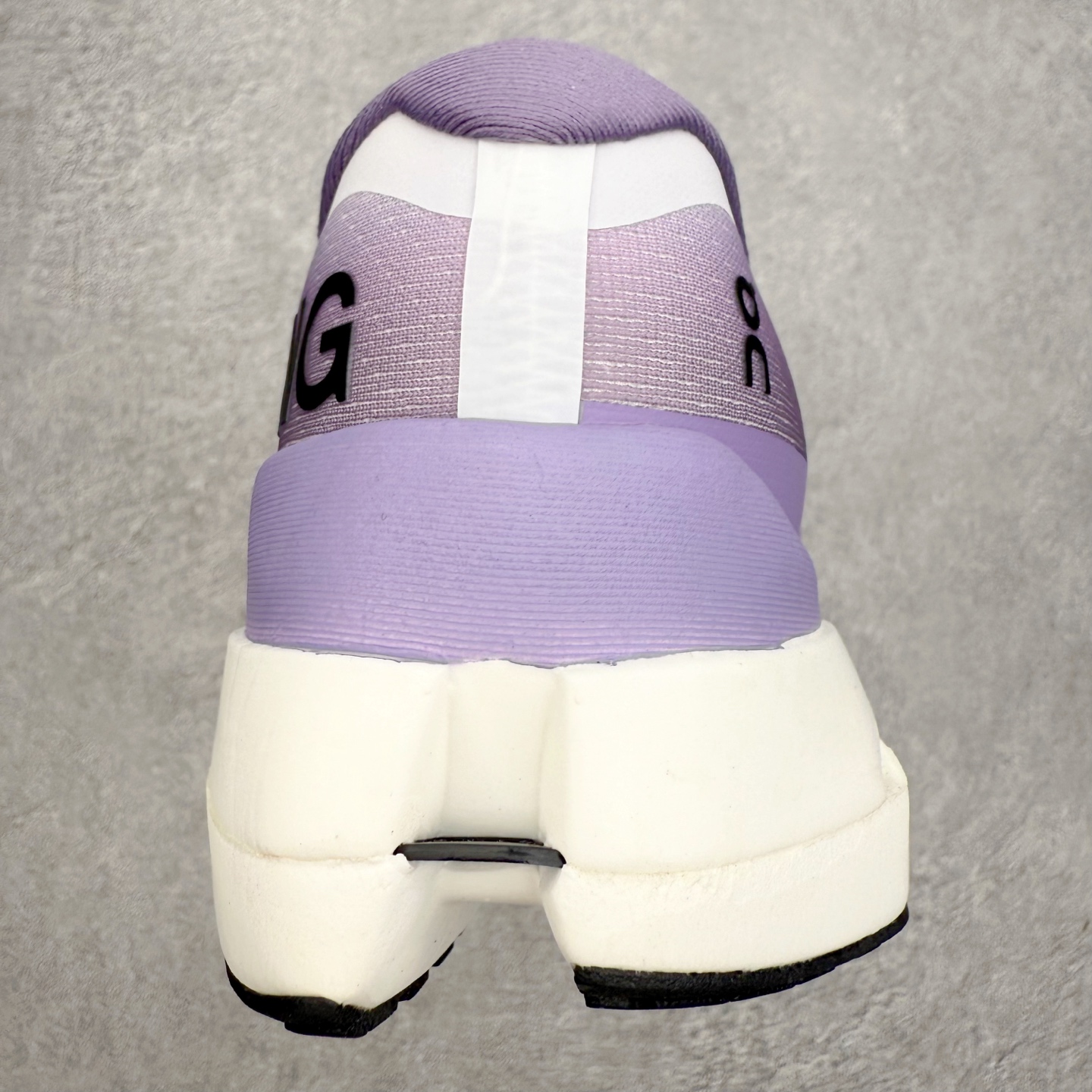 图片[8]-锐步Reebok Premier Road Ultra LTD 总理路跑系列低帮复古百搭休闲运动慢跑鞋 从健身到街头，从不循规蹈矩的国际运动品牌Reebok锐步，以“Life Is Not a Spectator Sport”的宣言，不断将先锋ICON带给年轻一代—继承先锋的健身DNA与深厚的街头文化沉淀，锐步鼓励所有人突破自我极限，拥抱未知、健身和例外的生活方式，以坚定的自我态度拥抱属于自己的未来。尺码：36 36.5 37.5 38 38.5 39 40 40.5 41 42 42.5 43 44 44.5 45-选品中心