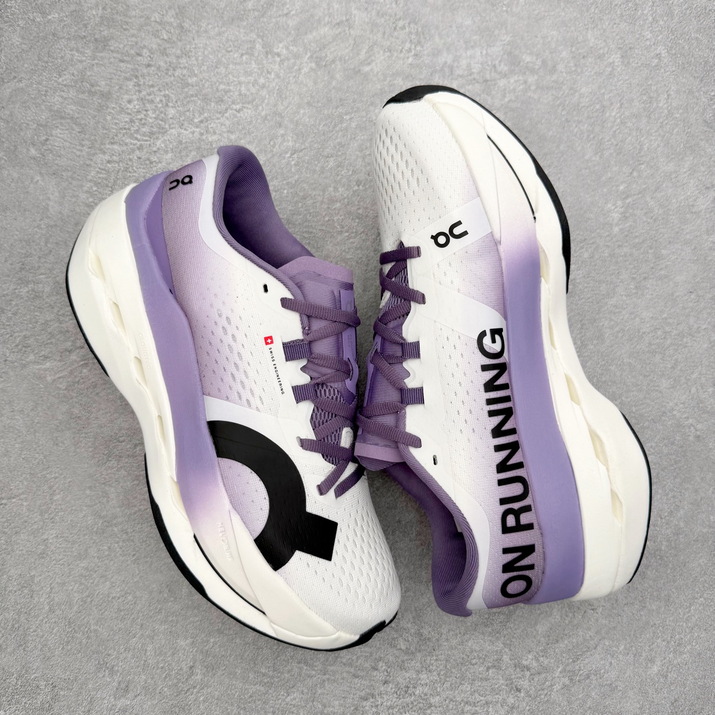 图片[3]-锐步Reebok Premier Road Ultra LTD 总理路跑系列低帮复古百搭休闲运动慢跑鞋 从健身到街头，从不循规蹈矩的国际运动品牌Reebok锐步，以“Life Is Not a Spectator Sport”的宣言，不断将先锋ICON带给年轻一代—继承先锋的健身DNA与深厚的街头文化沉淀，锐步鼓励所有人突破自我极限，拥抱未知、健身和例外的生活方式，以坚定的自我态度拥抱属于自己的未来。尺码：36 36.5 37.5 38 38.5 39 40 40.5 41 42 42.5 43 44 44.5 45-选品中心