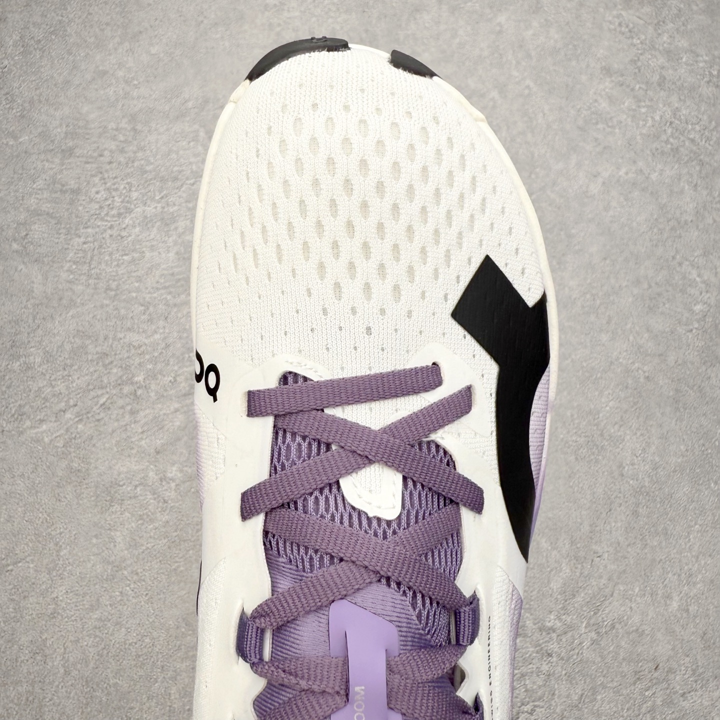 图片[4]-锐步Reebok Premier Road Ultra LTD 总理路跑系列低帮复古百搭休闲运动慢跑鞋 从健身到街头，从不循规蹈矩的国际运动品牌Reebok锐步，以“Life Is Not a Spectator Sport”的宣言，不断将先锋ICON带给年轻一代—继承先锋的健身DNA与深厚的街头文化沉淀，锐步鼓励所有人突破自我极限，拥抱未知、健身和例外的生活方式，以坚定的自我态度拥抱属于自己的未来。尺码：36 36.5 37.5 38 38.5 39 40 40.5 41 42 42.5 43 44 44.5 45-选品中心