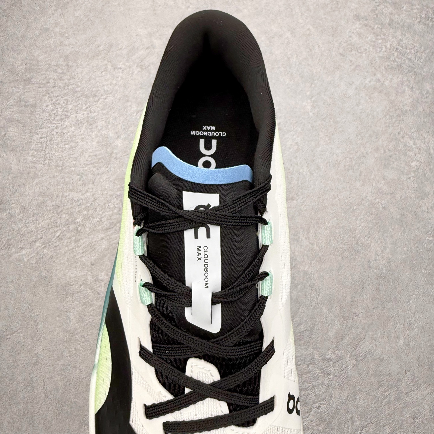 图片[5]-锐步Reebok Premier Road Ultra LTD 总理路跑系列低帮复古百搭休闲运动慢跑鞋 从健身到街头，从不循规蹈矩的国际运动品牌Reebok锐步，以“Life Is Not a Spectator Sport”的宣言，不断将先锋ICON带给年轻一代—继承先锋的健身DNA与深厚的街头文化沉淀，锐步鼓励所有人突破自我极限，拥抱未知、健身和例外的生活方式，以坚定的自我态度拥抱属于自己的未来。尺码：36 36.5 37.5 38 38.5 39 40 40.5 41 42 42.5 43 44 44.5 45-选品中心