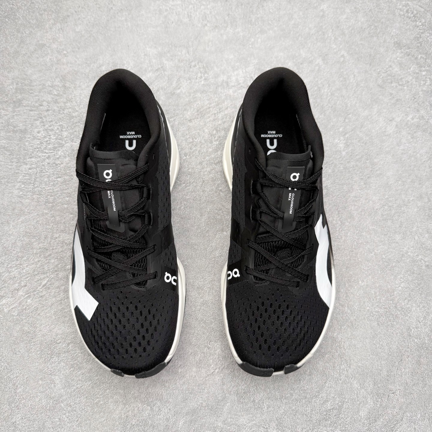 图片[2]-On昂跑 cloudboom max 舒适百搭支撑轻便 马拉松跑步鞋 此运动品牌 开创于2010年 缓震着陆、强效回弹、轻柔质感的设计构思始终是ON研制关键 与此同时基于“为全球提供革新性的跑步感受”信念 陆续推出了多款跑鞋及其以专业运动人体跑步工程学为设计关键的功能性跑步服饰设备 让跑者不费力气地畅快畅跑 尺码：36 36.5 37.5 38 38.5 39 40 40.5 41 42 42.5 43 44 44.5 45-选品中心