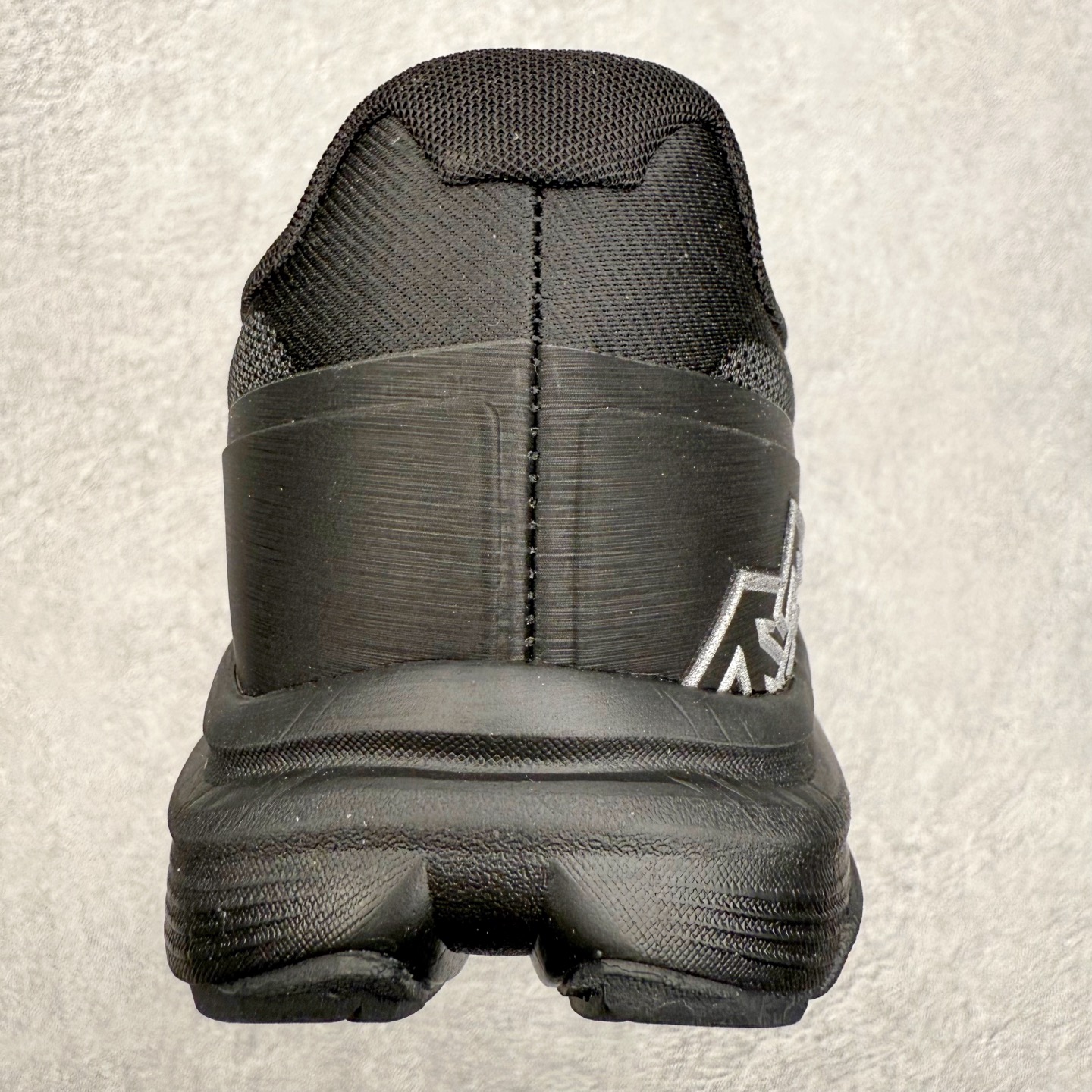 图片[8]-可隆KOLON SPORT 抓地V底巴斯夫轻盈KRUST越野跑鞋 户外功能鞋 男女同款 KOLON SPORT 可隆1973年诞生，并首次推出登山装备。自创立起，KOLON SPORT就把绿色定为基本色调，以常青树为品牌标志，坚持以关爱自然为己任，积极探求自然界的舒适，并以此应用于新产品的开发与研究。40多年来，历经不断革新，成就高端专业户外品牌。实拍调校N版已经零色差零失真 百分百还原实物色彩所见即所得 不存在货不对板色差等低级问题 选购参考实物拍摄 不混卖不参货 只用心做好货严格选品 承诺混一赔十 尺码：36 36.5 37.5 38 38.5 39 40 40.5 41 42 42.5 43 44 44.5 45-选品中心