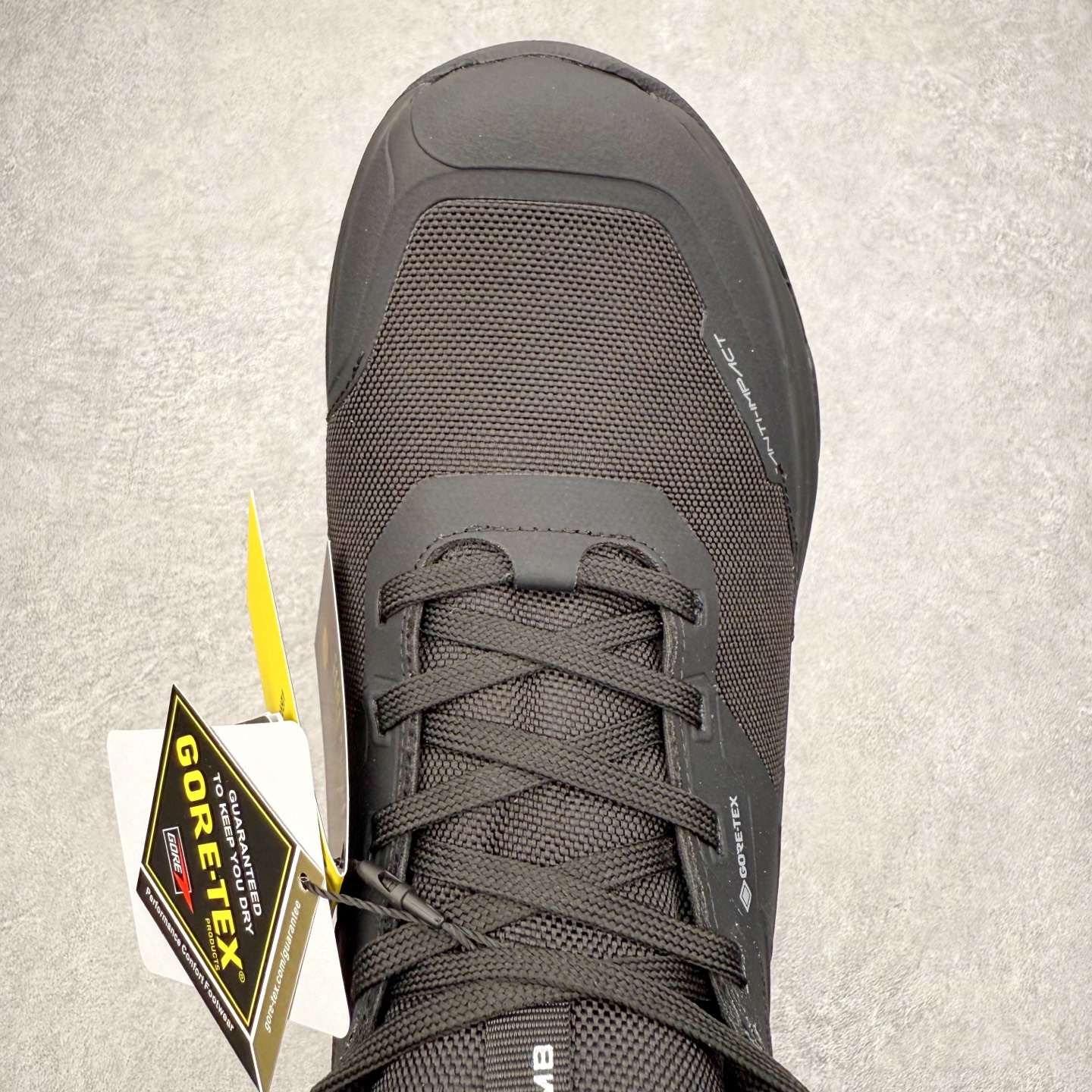 图片[4]-＃K版 凯乐石KAILAS 界山 GTX MID 时尚舒适简约经典潮流 耐磨防水 高帮 徒步鞋 KAILAS凯乐石品牌是全球三大全系攀登品牌之一，于2003年创立于中国广州，致力于为有攀登梦想的户外运动员及爱好者，研发制造功能性专业装备，满足他们在极限环境下安全舒适的需求，凯乐石专注于科技面料的开发及专业功能设计，产品线覆盖登山、攀岩、徒步、越野跑山、露营、旅行等多项户外运动，通过运动员的测试反馈，不断进化迭代，产品荣获国内外大奖71座，发明专利21个，更突破性的自主研发攀登器械，打造出中国的攀登硬实力。实拍调校N版已经零色差零失真 百分百还原实物色彩所见即所得 不存在货不对板色差等低级问题 选购参考实物拍摄 不混卖不参货 只用心做好货严格选品 承诺混一赔十 尺码：36 36.5 37.5 38 38.5 39 40 40.5 41 42 42.5 43 44 44.5 45-选品中心