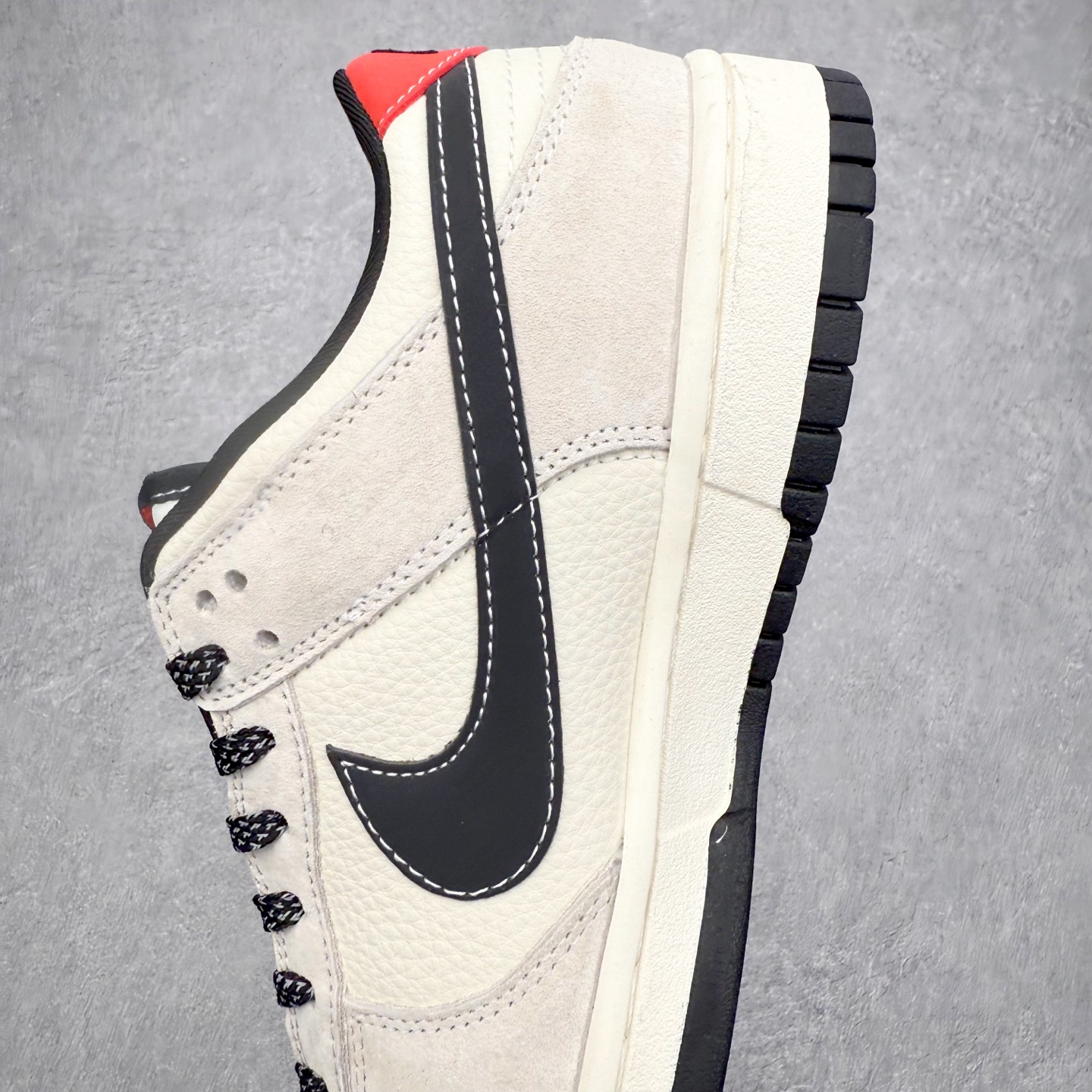 图片[7]-NK Dunk Low 定制配色 SD8888-007 大厂出品 极力推荐 原装头层材料 独家版型蒸餾加工帶來的是更好的视觉和脚感体验大厂纯原品质出货 清洁度 电绣工艺 皮料切割干净无任何毛边 细节完美 实拍调校N版已经零色差零失真 百分百还原实物色彩所见即所得 不存在货不对板色差等低级问题 选购参考实物拍摄 不混卖不参货 只用心做好货严格选品 承诺混一赔十 尺码：36 36.5 37.5 38 38.5 39 40 40.5 41 42 42.5 43 44 44.5 45-选品中心