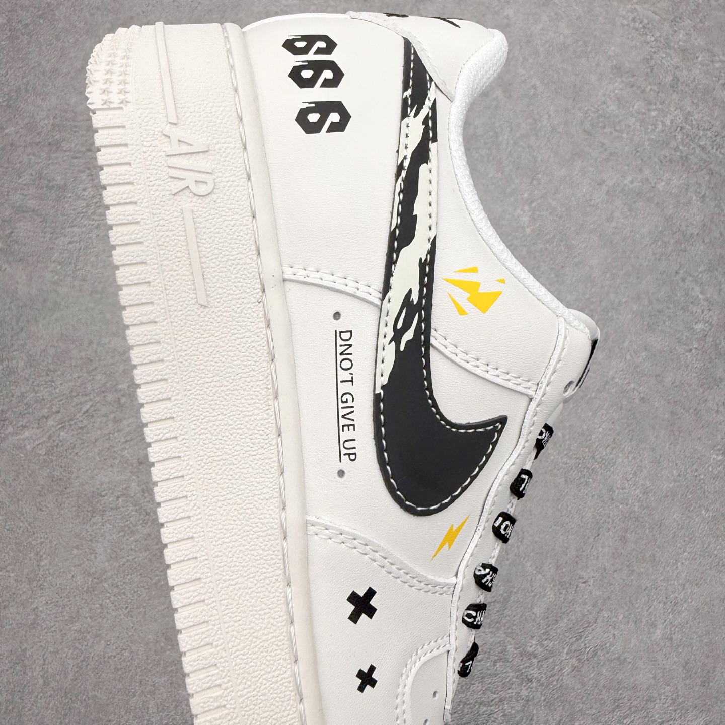 图片[6]-NK Air Force 1´07 Low 空军一号低帮百搭休闲运动板鞋 JP8028-072 柔软、弹性十足的缓震性能和出色的中底设计 横跨复古与现代的外型结合 造就出风靡全球 三十多年的Force 1 直到今天还深受青睐 实拍调校N版已经零色差零失真 百分百还原实物色彩所见即所得 不存在货不对板色差等低级问题 选购参考实物拍摄 不混卖不参货 只用心做好货严格选品 承诺混一赔十 尺码：36 36.5 37.5 38 38.5 39 40 40.5 41 42 42.5 43 44 44.5 45-选品中心