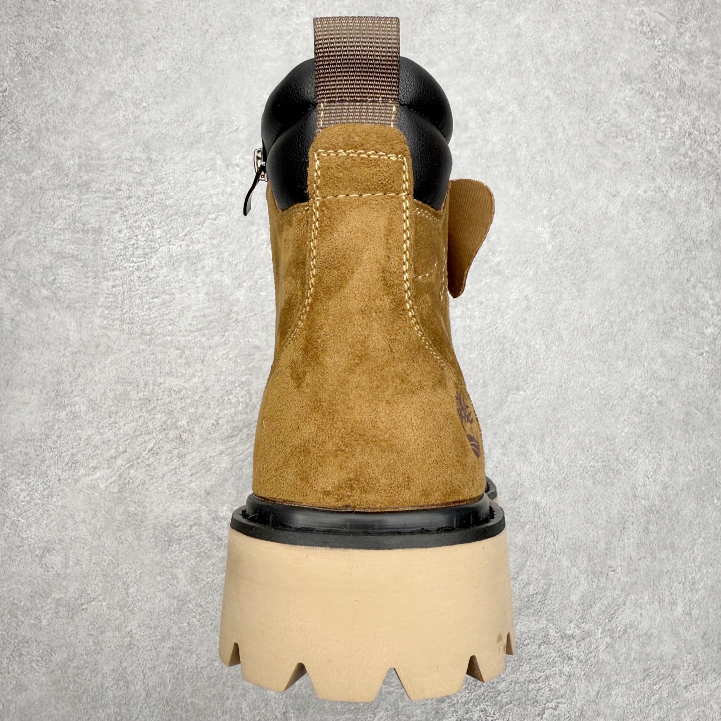 图片[8]-Timberland添柏岚/天伯伦 秋冬新品 秋冬必备户外休闲大黄靴系列#广东大厂品质 原盒原包装 时尚潮流搭配 面料采用意大利🇮🇹顶级磨砂细纹牛皮 轻质大底 搭配防臭防腐真皮乳胶鞋垫 大底到五金都是代工厂原材料制作 同原版固特异永不开胶工艺 好货不杀猪 首单质量严格把控 全网独家首发 品质毋庸置疑 全套官网统一包装 给您完美的穿着体验 质量考究耐穿 型男必备 专治不帅 高品质脚感一流 今年冬季防寒户外专用 日常随意搭配 尺码：38-44（皮鞋码）-选品中心