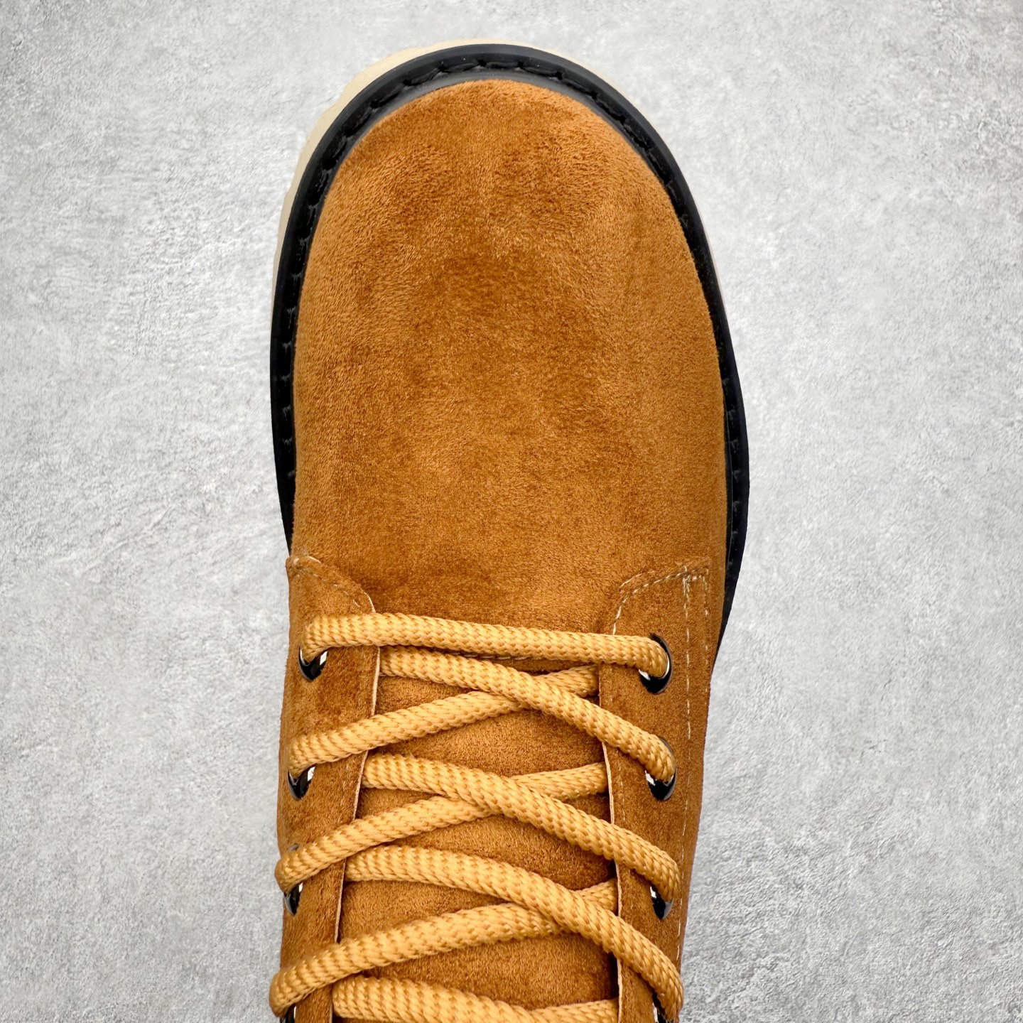 图片[4]-Timberland添柏岚/天伯伦 秋冬新品 秋冬必备户外休闲大黄靴系列#广东大厂品质 原盒原包装 时尚潮流搭配 面料采用意大利🇮🇹顶级磨砂细纹牛皮 轻质大底 搭配防臭防腐真皮乳胶鞋垫 大底到五金都是代工厂原材料制作 同原版固特异永不开胶工艺 好货不杀猪 首单质量严格把控 全网独家首发 品质毋庸置疑 全套官网统一包装 给您完美的穿着体验 质量考究耐穿 型男必备 专治不帅 高品质脚感一流 今年冬季防寒户外专用 日常随意搭配 尺码：38-44（皮鞋码）-选品中心