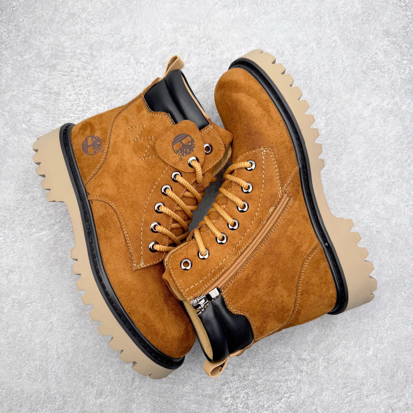 图片[3]-Timberland添柏岚/天伯伦 秋冬新品 秋冬必备户外休闲大黄靴系列#广东大厂品质 原盒原包装 时尚潮流搭配 面料采用意大利🇮🇹顶级磨砂细纹牛皮 轻质大底 搭配防臭防腐真皮乳胶鞋垫 大底到五金都是代工厂原材料制作 同原版固特异永不开胶工艺 好货不杀猪 首单质量严格把控 全网独家首发 品质毋庸置疑 全套官网统一包装 给您完美的穿着体验 质量考究耐穿 型男必备 专治不帅 高品质脚感一流 今年冬季防寒户外专用 日常随意搭配 尺码：38-44（皮鞋码）-选品中心