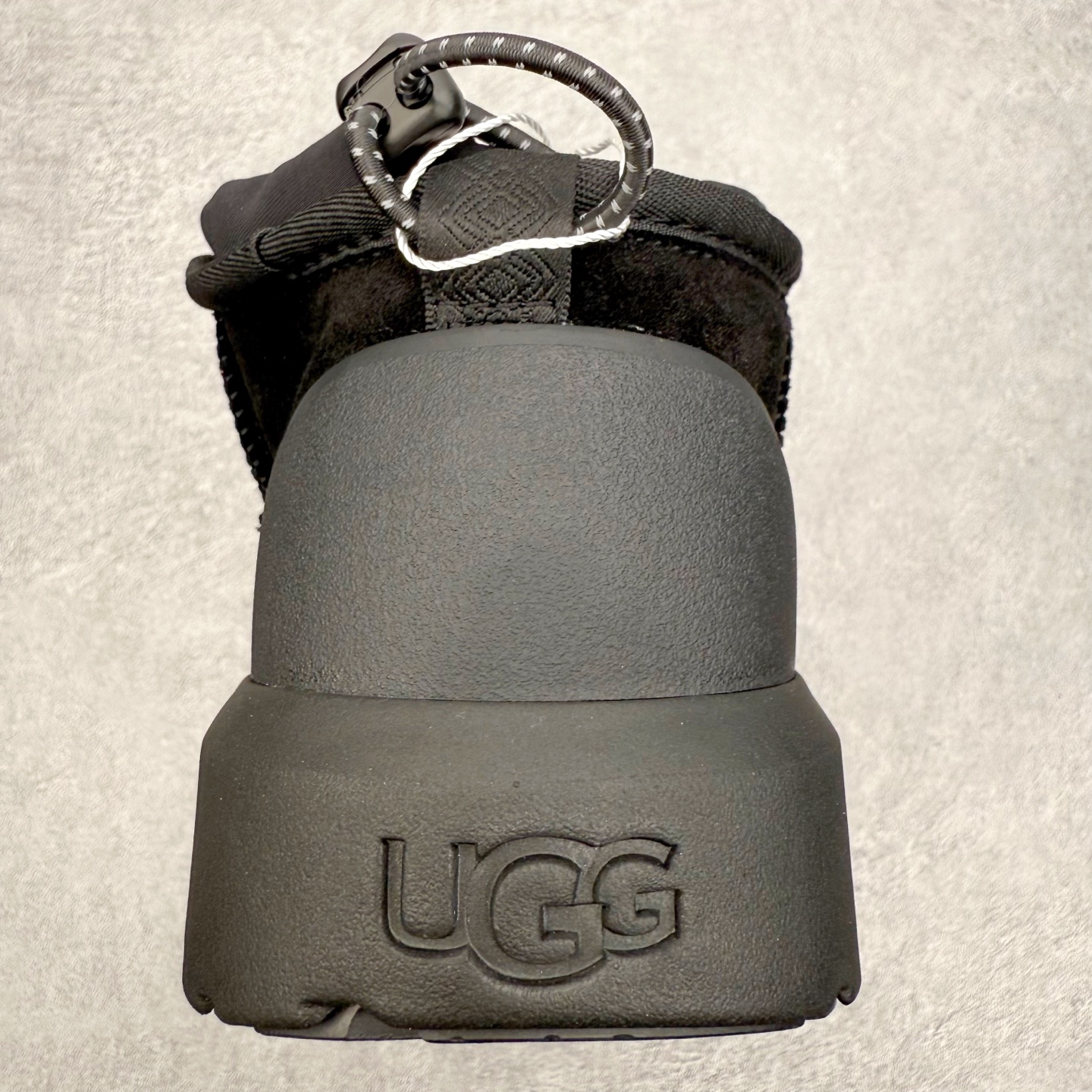 图片[8]-＃GD UGG 4196 经典秋冬羊皮毛一体雪地靴 隆丰A级澳洲进口羊皮毛一体 完全遵循ZP工艺流程 代工厂原厂版师 秉承无原鞋不开发选择 注重每一处细节 市面最正版型 TREADLITE\\\”轻翼\\\”科技外底 轻便/耐用/柔韧/桩型【售后郑重承诺】一个月内若出现重大脱胶/断底等质量问题 直接为您换新 翻毛皮鞋面 细腻亲肤再生聚酯纤维滚边 舒适易打理 保暖性佳 UGG plush™ 里衬和内底 茸软亲肤 舒适暖足 经典鞋型搭配轻盈厚底 稳稳拿捏秋冬出街时髦造型 Treadlite by UGG 轻翼大底 轻盈缓震 为双足减负 舒适轻便 助你轻松畅玩整天 尺码：35 36 37 38 39 40 41 42 43 44 45-选品中心