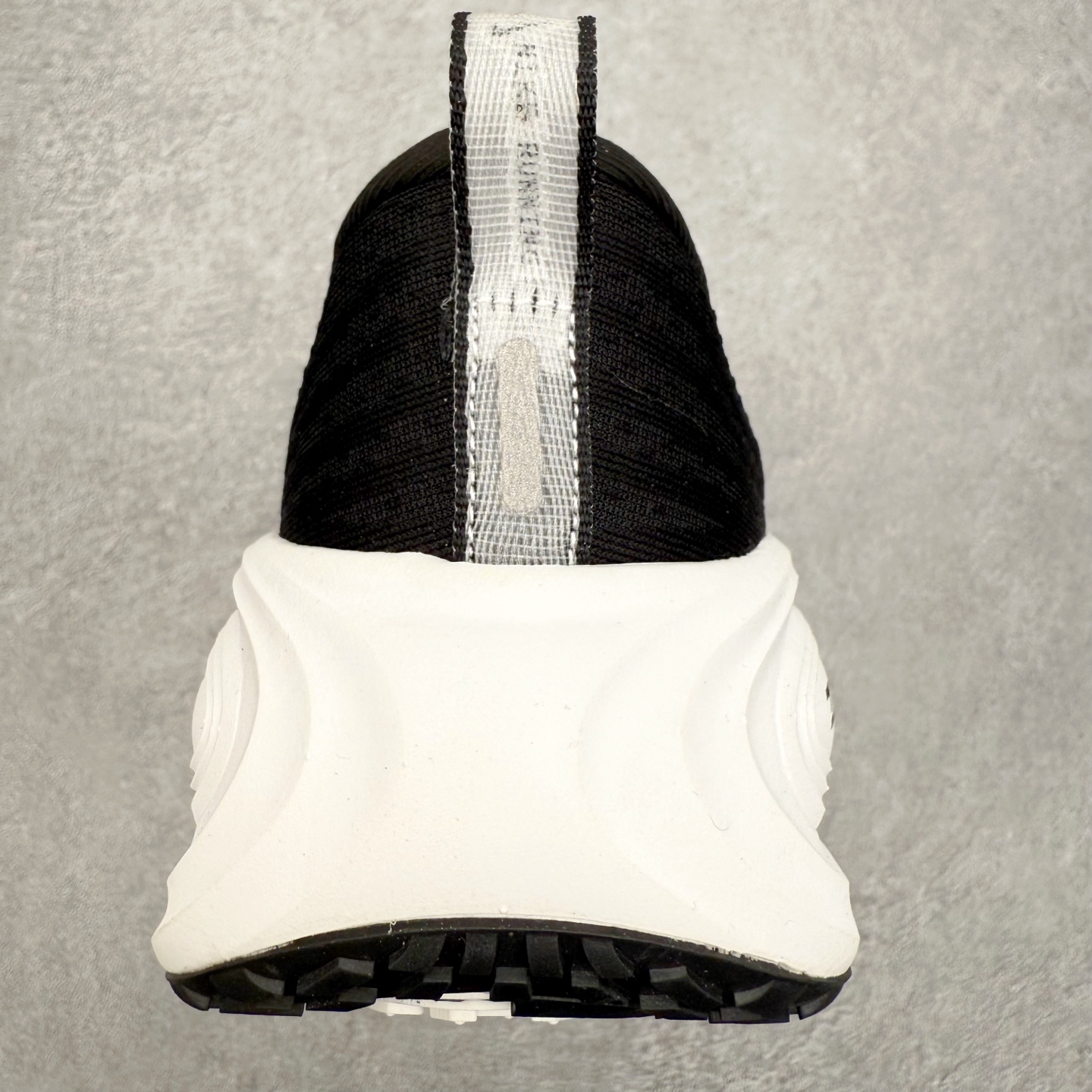 图片[8]-NK Vomero Plus 时尚舒适 网布防滑耐磨 低帮跑步鞋 HV8154-604 实拍调校N版已经零色差零失真 百分百还原实物色彩所见即所得 不存在货不对板色差等低级问题 选购参考实物拍摄 不混卖不参货 只用心做好货严格选品 承诺混一赔十 尺码：36 36.5 37.5 38 38.5 39 40 40.5 41 42 42.5 43 44 44.5 45-选品中心