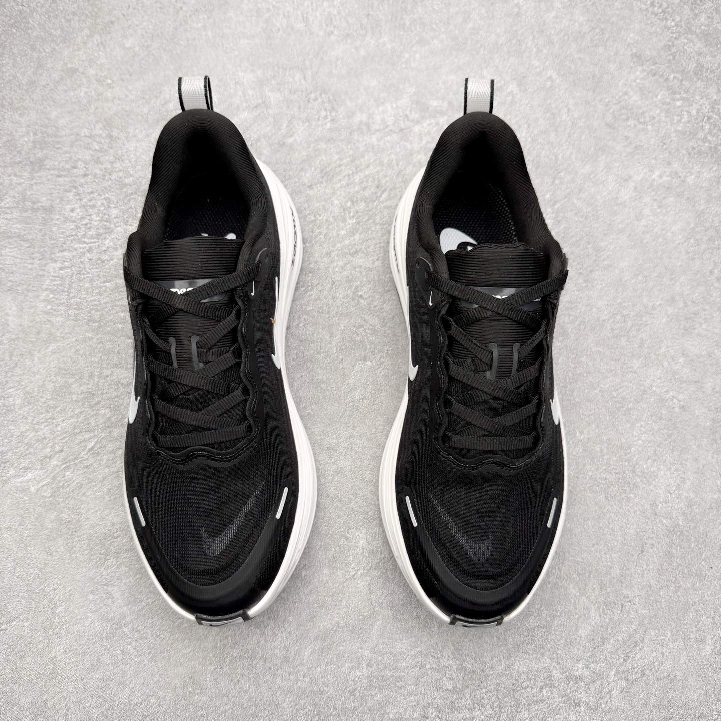 图片[2]-NK Vomero Plus 时尚舒适 网布防滑耐磨 低帮跑步鞋 HV8154-604 实拍调校N版已经零色差零失真 百分百还原实物色彩所见即所得 不存在货不对板色差等低级问题 选购参考实物拍摄 不混卖不参货 只用心做好货严格选品 承诺混一赔十 尺码：36 36.5 37.5 38 38.5 39 40 40.5 41 42 42.5 43 44 44.5 45-选品中心