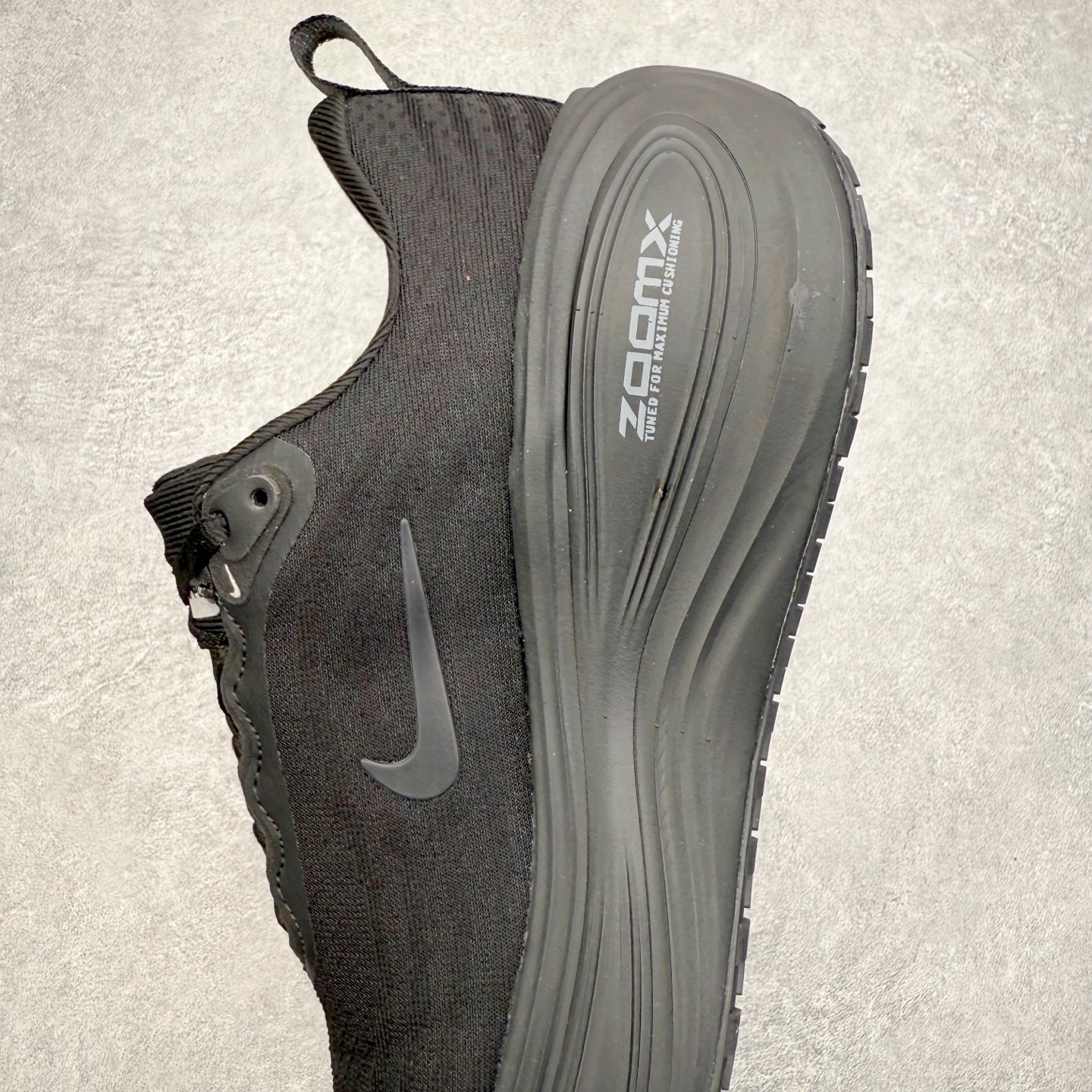 图片[7]-NK Vomero Plus 时尚舒适 网布防滑耐磨 低帮跑步鞋 HV8154-604 实拍调校N版已经零色差零失真 百分百还原实物色彩所见即所得 不存在货不对板色差等低级问题 选购参考实物拍摄 不混卖不参货 只用心做好货严格选品 承诺混一赔十 尺码：36 36.5 37.5 38 38.5 39 40 40.5 41 42 42.5 43 44 44.5 45-选品中心