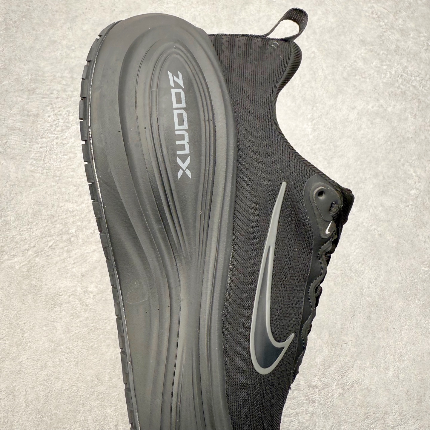 图片[6]-NK Vomero Plus 时尚舒适 网布防滑耐磨 低帮跑步鞋 HV8154-604 实拍调校N版已经零色差零失真 百分百还原实物色彩所见即所得 不存在货不对板色差等低级问题 选购参考实物拍摄 不混卖不参货 只用心做好货严格选品 承诺混一赔十 尺码：36 36.5 37.5 38 38.5 39 40 40.5 41 42 42.5 43 44 44.5 45-选品中心