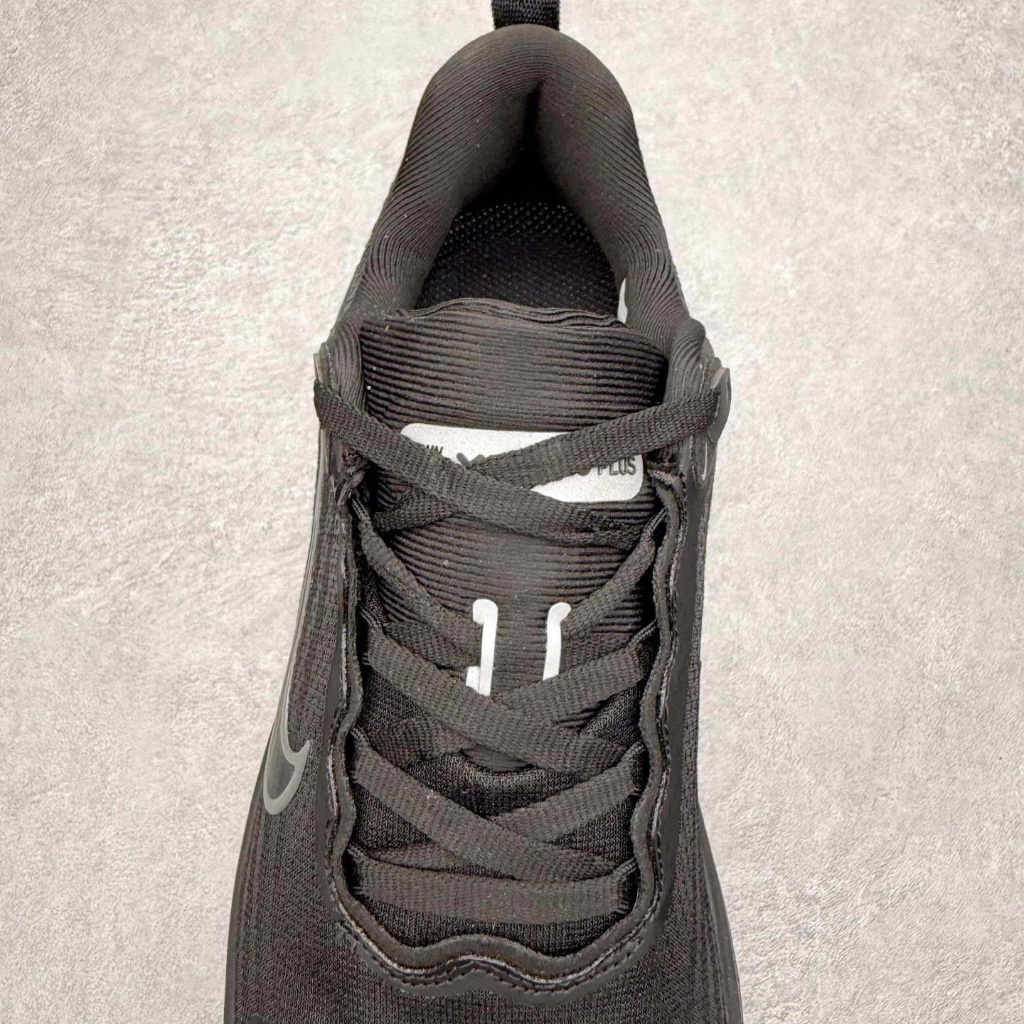 图片[5]-NK Vomero Plus 时尚舒适 网布防滑耐磨 低帮跑步鞋 HV8154-604 实拍调校N版已经零色差零失真 百分百还原实物色彩所见即所得 不存在货不对板色差等低级问题 选购参考实物拍摄 不混卖不参货 只用心做好货严格选品 承诺混一赔十 尺码：36 36.5 37.5 38 38.5 39 40 40.5 41 42 42.5 43 44 44.5 45-选品中心