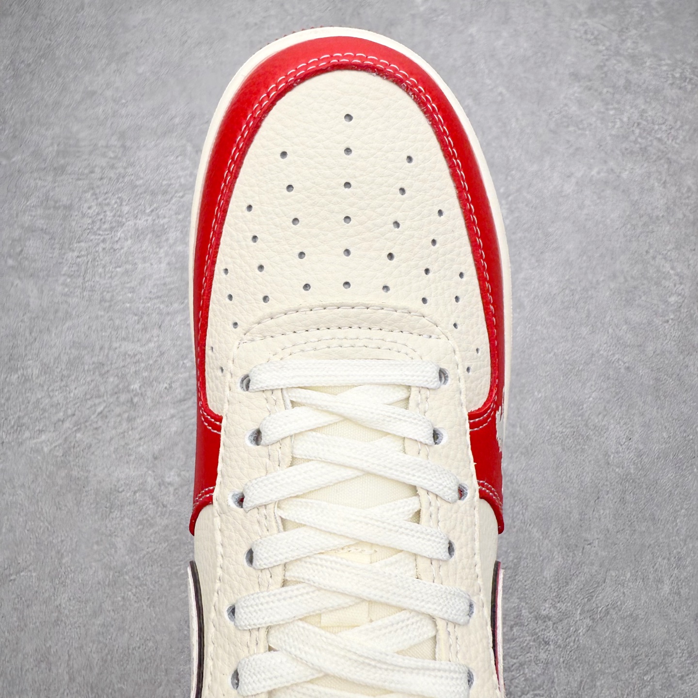 图片[4]-NK Air Force 1´07 Low 空军一号低帮百搭休闲运动板鞋 XL1979-134 柔软、弹性十足的缓震性能和出色的中底设计 横跨复古与现代的外型结合 造就出风靡全球 三十多年的Force 1 直到今天还深受青睐 实拍调校N版已经零色差零失真 百分百还原实物色彩所见即所得 不存在货不对板色差等低级问题 选购参考实物拍摄 不混卖不参货 只用心做好货严格选品 承诺混一赔十 尺码：36 36.5 37.5 38 38.5 39 40 40.5 41 42 42.5 43 44 44.5 45-选品中心