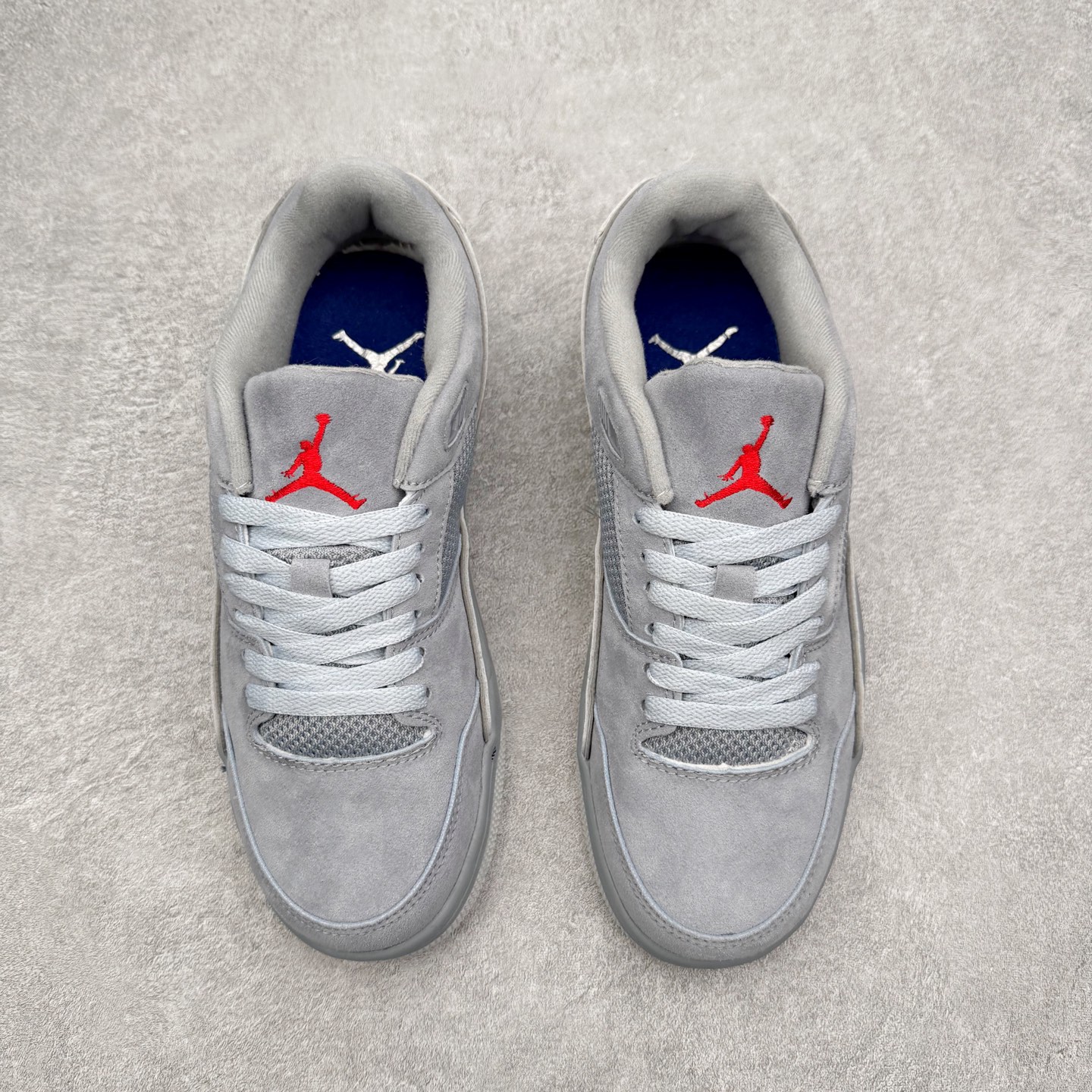 图片[2]-Air Jordan AJ Flight Court 乔丹低帮复古篮球鞋 设计简约又不失复古韵味鞋内的鞋垫柔软且有弹性 能够很好地缓冲落地时的冲击力鞋面的材质贴合脚部 鞋底的纹路设计合理 抓地力很强 尺码： 36 36.5 37.5 38 38.5 39 40 40.5 41 42 42.5 43 44 45 46 47 47.5-选品中心