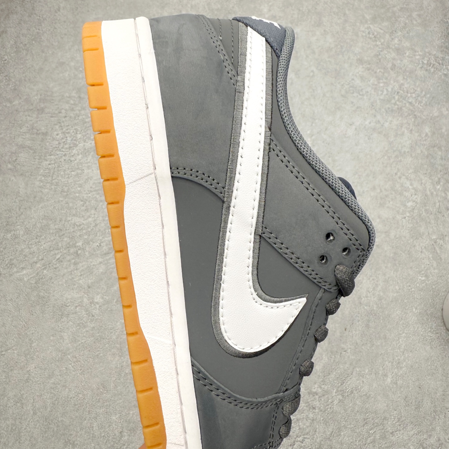 图片[6]-＃F版 NK SB Dunk Low FZ1287-300 极限压缩利润空间 超乎所想的高性价比 用料绝不含糊 原盒原配 正确耐磨橡胶大底 超高清洁度 全鞋零毛边皮料切割 全套原楦原模倾力打造完美版型 尺码：36 36.5 37.5 38 38.5 39 40 40.5 41 42 42.5 43 44 44.5 45 46 47.5-选品中心