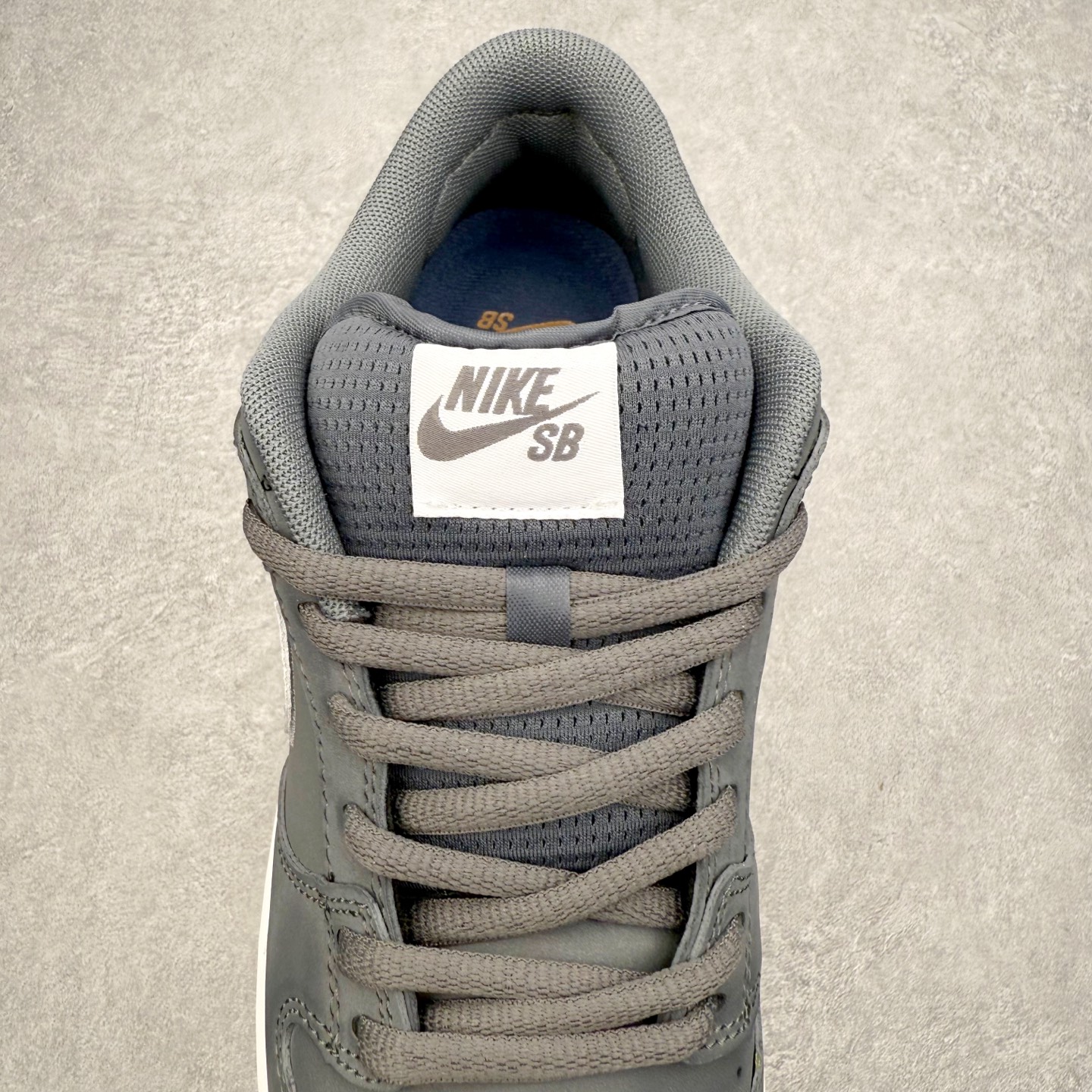 图片[5]-＃F版 NK SB Dunk Low FZ1287-300 极限压缩利润空间 超乎所想的高性价比 用料绝不含糊 原盒原配 正确耐磨橡胶大底 超高清洁度 全鞋零毛边皮料切割 全套原楦原模倾力打造完美版型 尺码：36 36.5 37.5 38 38.5 39 40 40.5 41 42 42.5 43 44 44.5 45 46 47.5-选品中心