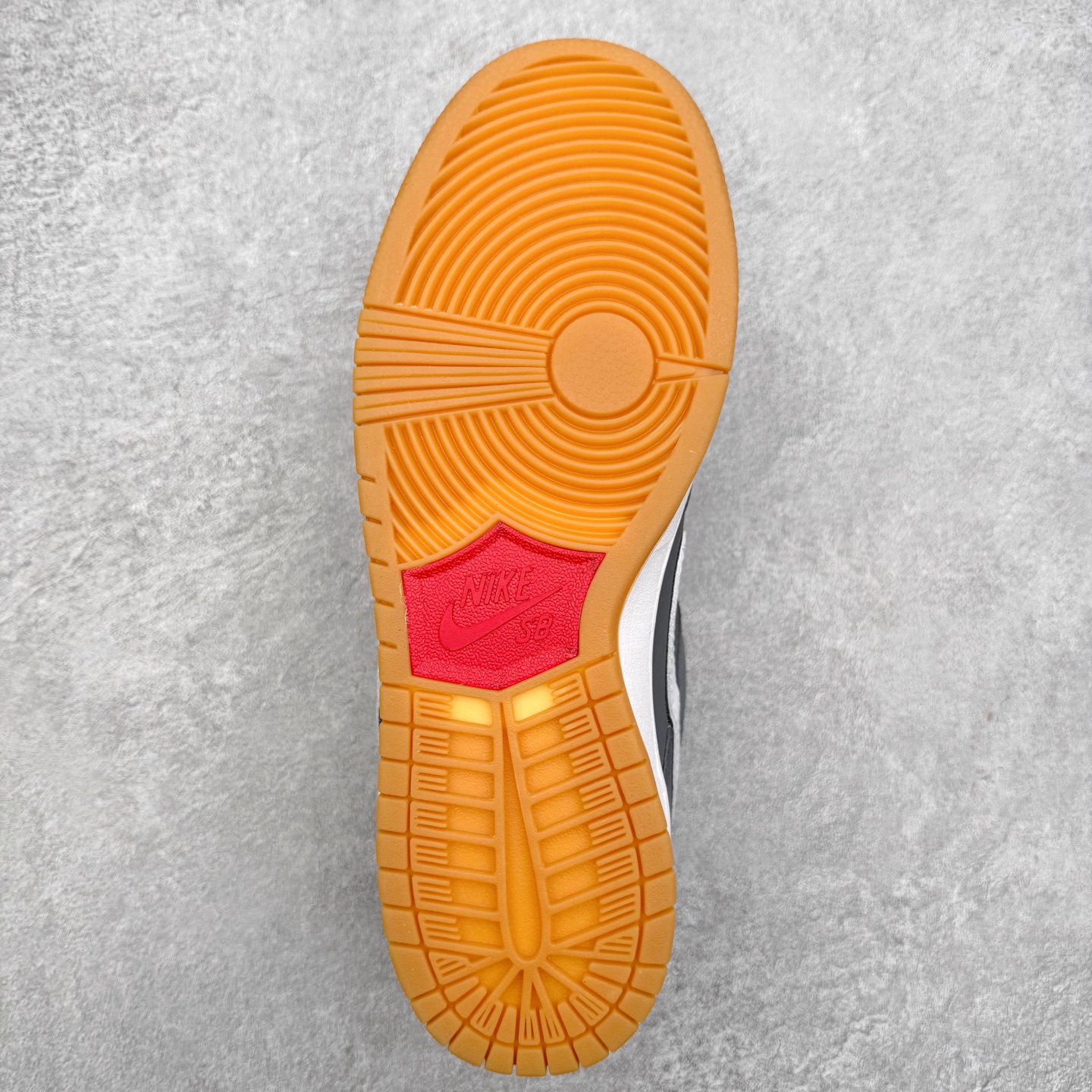 图片[9]-＃F版 NK SB Dunk Low FZ1287-300 极限压缩利润空间 超乎所想的高性价比 用料绝不含糊 原盒原配 正确耐磨橡胶大底 超高清洁度 全鞋零毛边皮料切割 全套原楦原模倾力打造完美版型 尺码：36 36.5 37.5 38 38.5 39 40 40.5 41 42 42.5 43 44 44.5 45 46 47.5-选品中心