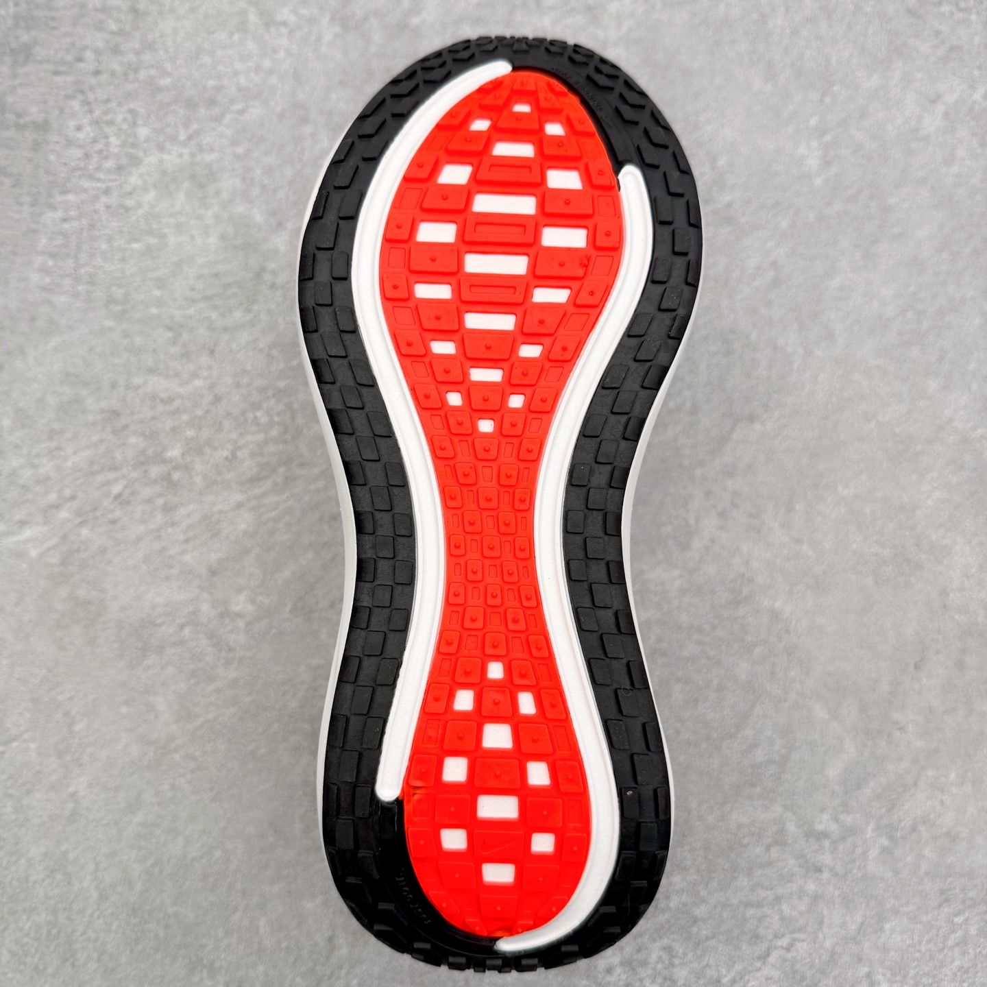 图片[9]-NK Vomero Plus 时尚舒适 网布防滑耐磨 低帮跑步鞋 实拍调校N版已经零色差零失真 百分百还原实物色彩所见即所得 不存在货不对板色差等低级问题 选购参考实物拍摄 不混卖不参货 只用心做好货严格选品 承诺混一赔十 尺码：36 36.5 37.5 38 38.5 39 40 40.5 41 42 42.5 43 44 44.5 45-选品中心