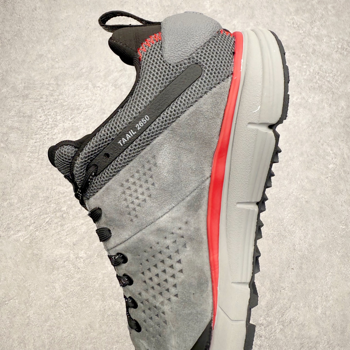 图片[7]-Danner丹纳Trail 2650户外登山徒步运动休闲舒适百搭 织物减震防滑耐磨防水透气轻便低帮跑步鞋 鞋头硬化设计 保护脚趾同时对鞋身提供支撑 不易变形 嵌入式支撑片 遇不平整地形时 提供更多支撑性 保持稳定 脚步更轻松 尺码：39 40 41 42 43 44 45-选品中心