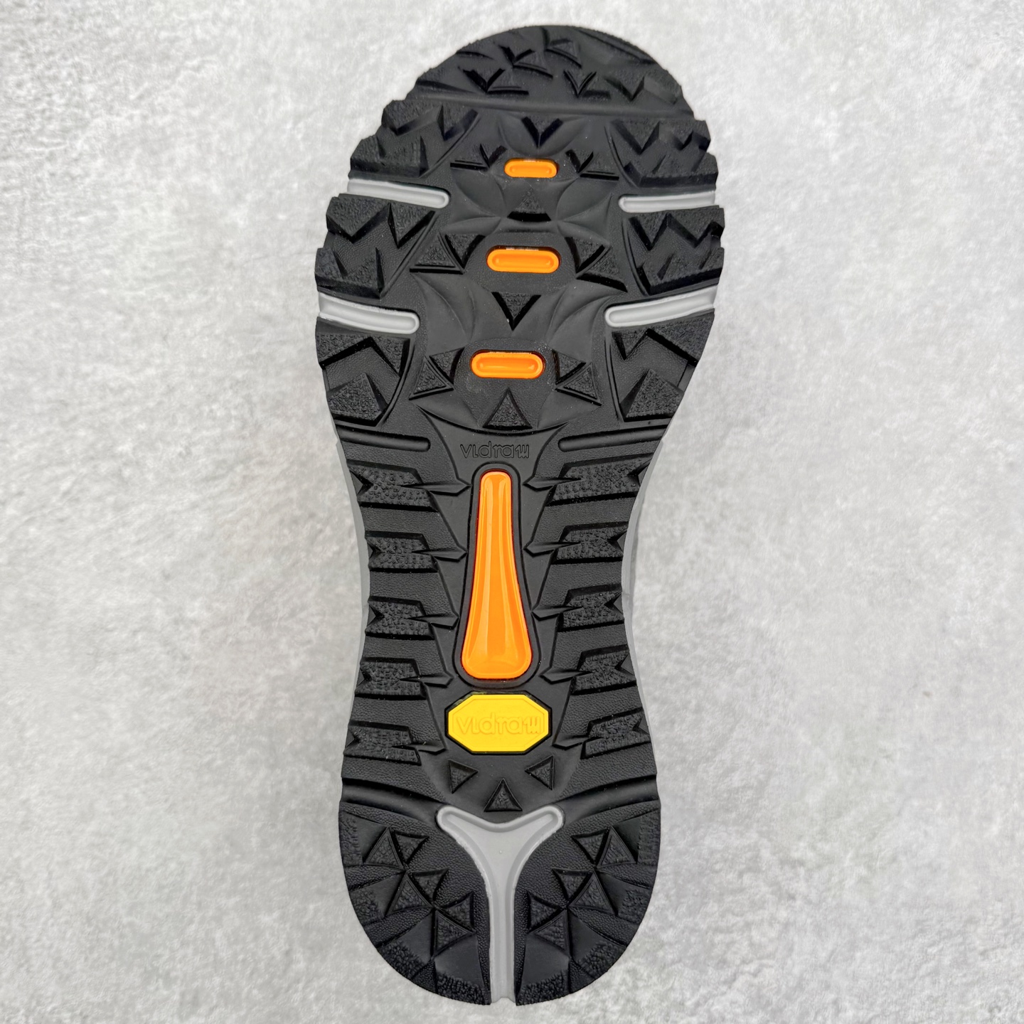 图片[9]-Danner丹纳Trail 2650户外登山徒步运动休闲舒适百搭 织物减震防滑耐磨防水透气轻便低帮跑步鞋 鞋头硬化设计 保护脚趾同时对鞋身提供支撑 不易变形 嵌入式支撑片 遇不平整地形时 提供更多支撑性 保持稳定 脚步更轻松 尺码：39 40 41 42 43 44 45-选品中心