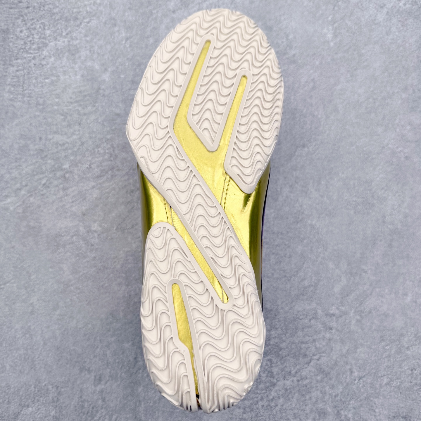 图片[9]-NK Lebron 23 From This Point Forward 詹姆斯23代低帮实战篮球鞋 实拍调校N版已经零色差零失真 百分百还原实物色彩所见即所得 不存在货不对板色差等低级问题 选购参考实物拍摄 不混卖不参货 只用心做好货严格选品 承诺混一赔十 尺码：40 40.5 41 42 42.5 43 44 44.5 45 46-选品中心