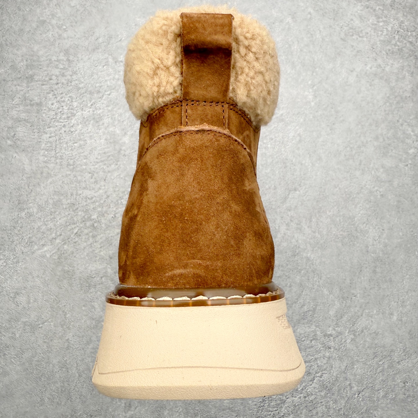 图片[8]-UGG Tasman Weather Hybrid 塔斯曼混合系列中帮轻量休闲马丁靴 UGG秋冬新品（羊羔毛一体内里🔥保暖锁热）秋冬必备 户外中帮休闲马丁靴雪地靴系列广东大厂品质 秋冬新款 时尚潮流搭配 面料釆用意大利进口磨砂牛皮 全鞋真牛皮材料 大底到五金都是代工厂原材料制作 好货不杀猪 首单质量严格把控 全套官网统一包装 今年冬季防寒户外专用产品 日常随意搭配 型男必备‼尺码：39-44（比运动鞋大一码）-选品中心