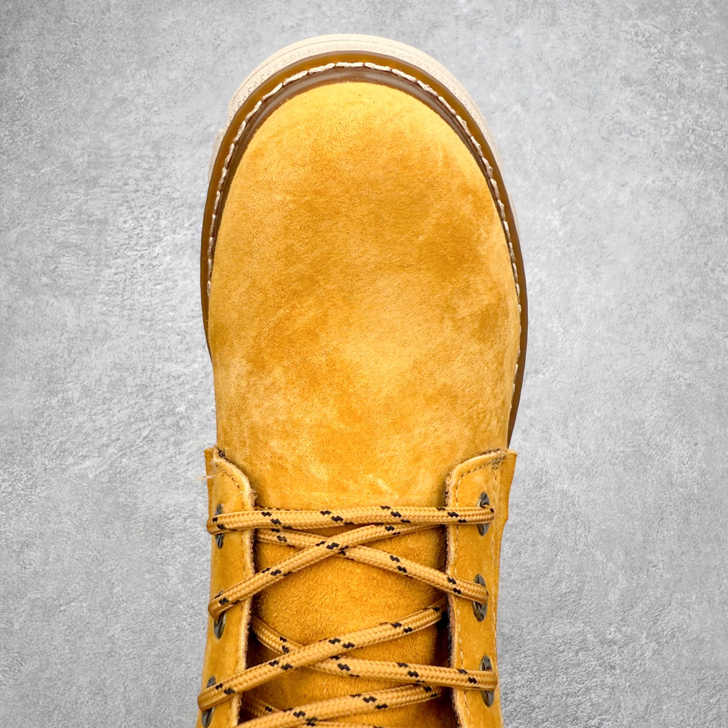 图片[4]-UGG Tasman Weather Hybrid 塔斯曼混合系列中帮轻量休闲马丁靴 UGG秋冬新品（羊羔毛一体内里🔥保暖锁热）秋冬必备 户外中帮休闲马丁靴雪地靴系列广东大厂品质 秋冬新款 时尚潮流搭配 面料釆用意大利进口磨砂牛皮 全鞋真牛皮材料 大底到五金都是代工厂原材料制作 好货不杀猪 首单质量严格把控 全套官网统一包装 今年冬季防寒户外专用产品 日常随意搭配 型男必备‼尺码：39-44（比运动鞋大一码）-选品中心