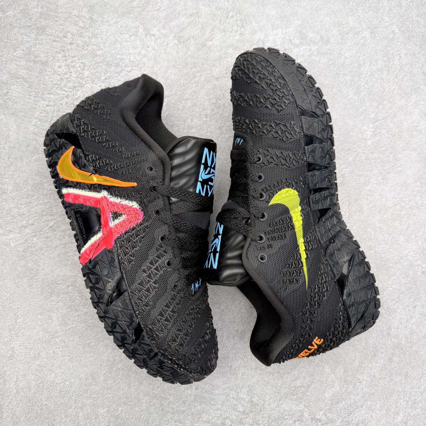 图片[3]-NK JA3 EP 莫兰特三代低帮篮球鞋 以鲜艳明亮的色调脱颖而出。鞋舌上醒目地展示着 “ JA ” 标志，而后跟上的 “ 12 ：AM ” 则以独特的设计呈现。鞋头和鞋舌采用透气运动网布制成，确保舒适耐用。在第一款鞋型的基础上进行了重大升级，采用更为挺拔的鞋口设计，为脚踝带来更佳的包裹与支撑感。侧面独特波纹纹理细节，打破了单调，赋予鞋子灵动与活力的视觉体验。中底部分巧妙借鉴了科比 5 的经典元素，融入斑点细节，增强了整体美学吸引力。实拍调校N版已经零色差零失真 百分百还原实物色彩所见即所得 不存在货不对板色差等低级问题 选购参考实物拍摄 不混卖不参货 只用心做好货严格选品 承诺混一赔十 尺码：40 40.5 41 42 42.5 43 44 44.5 45 46-选品中心