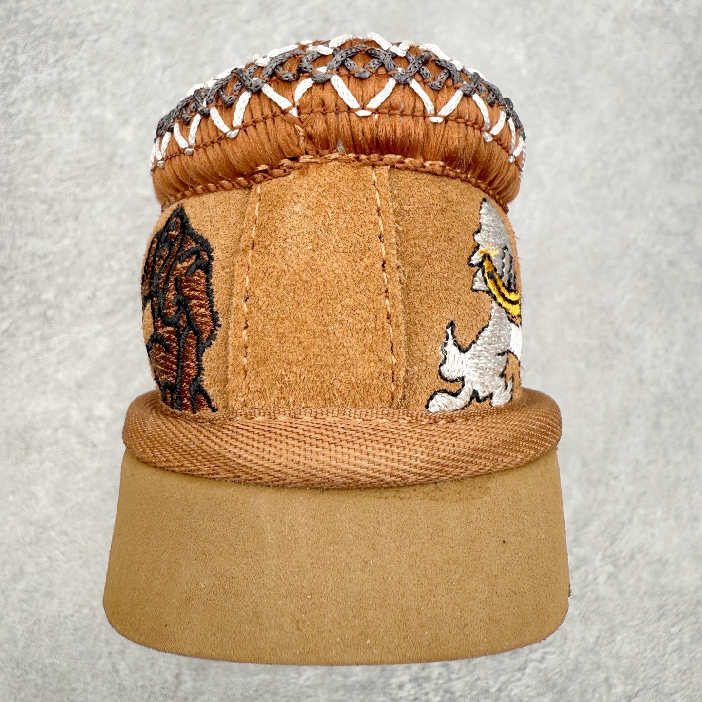 图片[8]-UGG 7290 秋冬羊皮毛一体雪地靴 全鞋采用ZP同厂 隆丰A级澳洲进口羊皮毛一体 品牌代工厂生产线 完全遵循ZP工艺流程 代工厂原厂版师 秉承无原鞋不开发选择 注重每一处细节 市面最正版型 TREADLITE\\\”轻翼\\\”科技外底 轻便/耐用/柔韧/桩型【售后郑重承诺】一个月内若出现重大脱胶/断底等质量问题 直接为您换新！尺码：35 36 37 38 39 40 41 42 43 44 45-选品中心