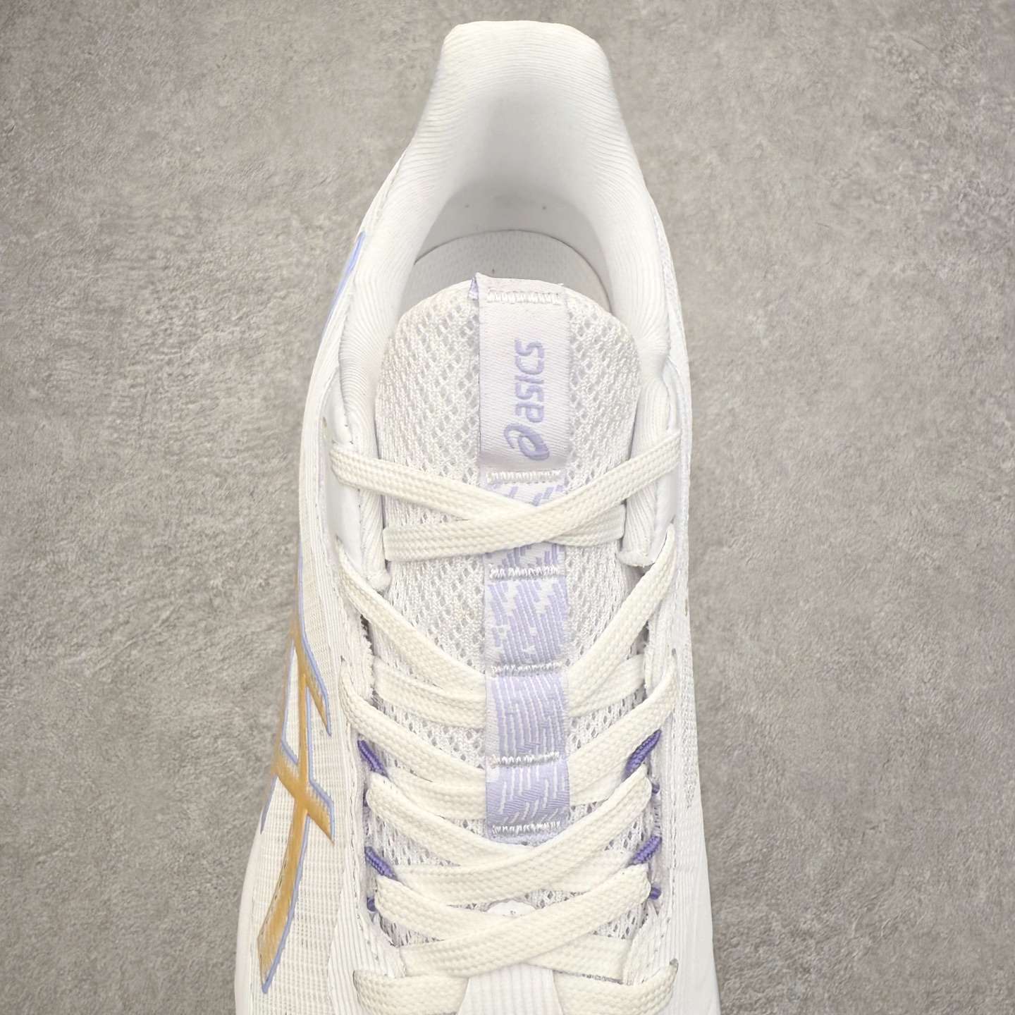 图片[5]-Asics NETBURNER BALLISTIC FF 4 亚瑟士舒适时尚潮流简约减震低帮训练鞋 DYNAWRAP 技术可提升稳定性 FLYTEFOAM 科技打造轻量缓冲组件 FLYTEFOAM Propel 技术鞋垫可提升吸震与回弹效果 TWISSTRUS 技术可提升速度与变向奔跑动作ASICSGRIP 科技可提升在球场上的抓地力 后足 GEL 缓冲科技可提供出色的避震效果AHAR 橡胶可提升耐用性 尺码：35 36 36.5 37 38 38.5 39 40 40.5 41 42 42.5 43 44 45-选品中心