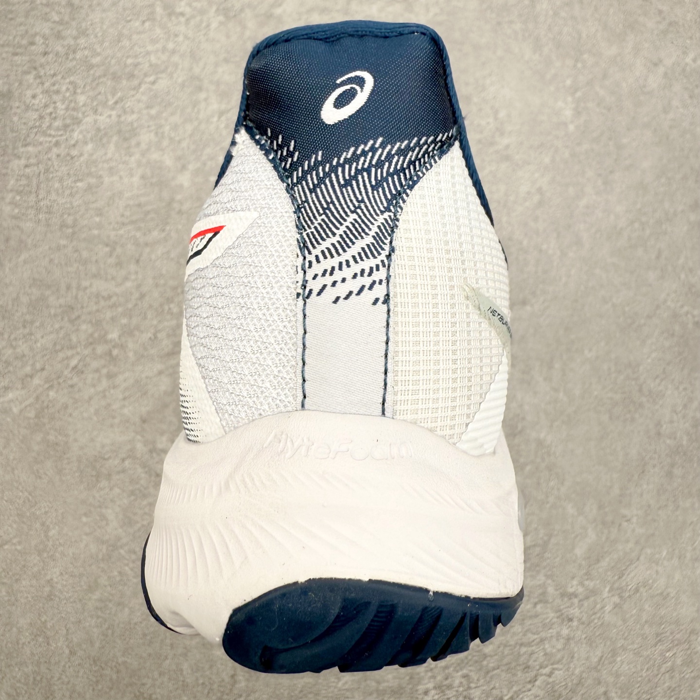 图片[8]-Asics NETBURNER BALLISTIC FF 4 亚瑟士舒适时尚潮流简约减震低帮训练鞋 DYNAWRAP 技术可提升稳定性 FLYTEFOAM 科技打造轻量缓冲组件 FLYTEFOAM Propel 技术鞋垫可提升吸震与回弹效果 TWISSTRUS 技术可提升速度与变向奔跑动作ASICSGRIP 科技可提升在球场上的抓地力 后足 GEL 缓冲科技可提供出色的避震效果AHAR 橡胶可提升耐用性 尺码：35 36 36.5 37 38 38.5 39 40 40.5 41 42 42.5 43 44 45-选品中心