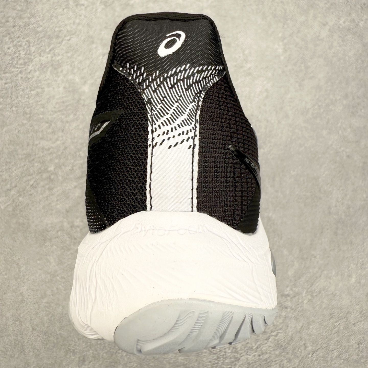 图片[8]-Asics NETBURNER BALLISTIC FF 4 亚瑟士舒适时尚潮流简约减震低帮训练鞋 DYNAWRAP 技术可提升稳定性 FLYTEFOAM 科技打造轻量缓冲组件 FLYTEFOAM Propel 技术鞋垫可提升吸震与回弹效果 TWISSTRUS 技术可提升速度与变向奔跑动作ASICSGRIP 科技可提升在球场上的抓地力 后足 GEL 缓冲科技可提供出色的避震效果AHAR 橡胶可提升耐用性 尺码：35 36 36.5 37 38 38.5 39 40 40.5 41 42 42.5 43 44 45-选品中心