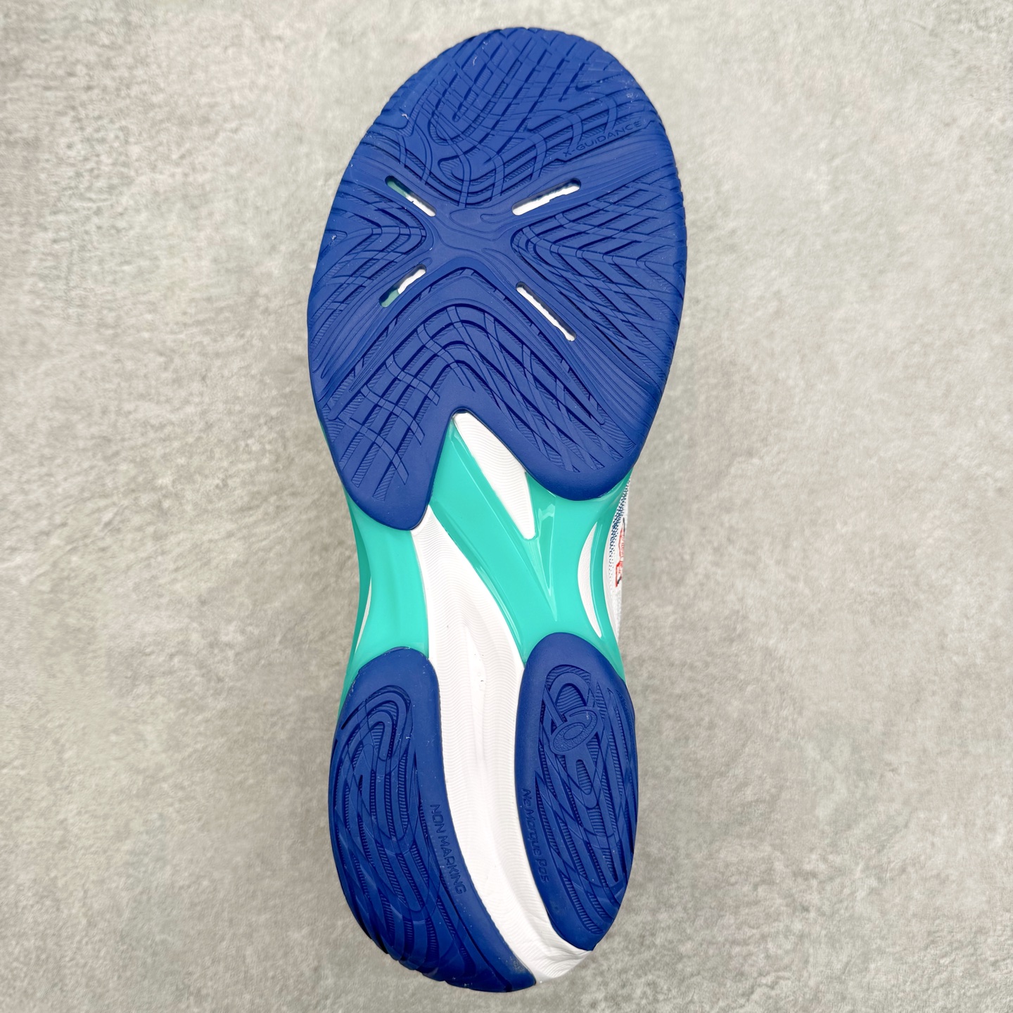 图片[9]-Asics NETBURNER BALLISTIC FF 4 亚瑟士舒适时尚潮流简约减震低帮训练鞋 DYNAWRAP 技术可提升稳定性 FLYTEFOAM 科技打造轻量缓冲组件 FLYTEFOAM Propel 技术鞋垫可提升吸震与回弹效果 TWISSTRUS 技术可提升速度与变向奔跑动作ASICSGRIP 科技可提升在球场上的抓地力 后足 GEL 缓冲科技可提供出色的避震效果AHAR 橡胶可提升耐用性 尺码：35 36 36.5 37 38 38.5 39 40 40.5 41 42 42.5 43 44 45-选品中心