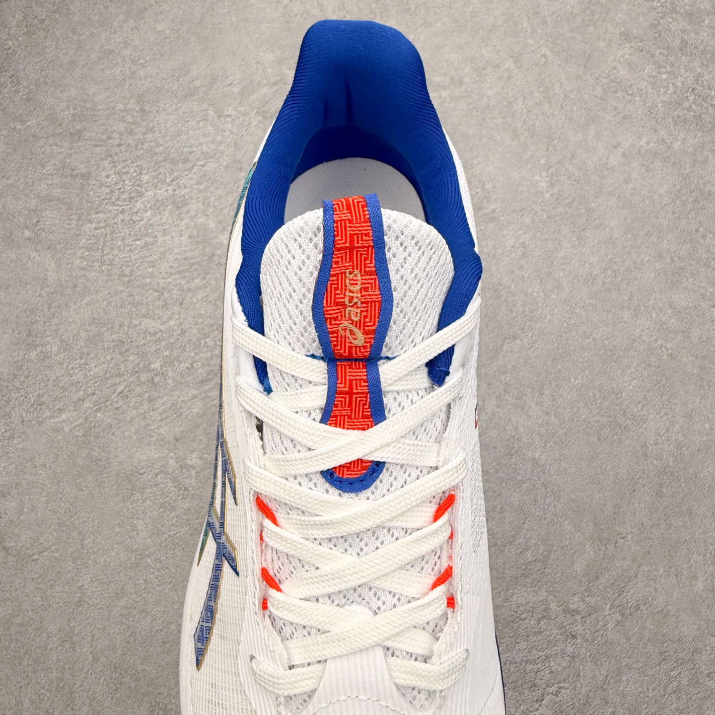 图片[5]-Asics NETBURNER BALLISTIC FF 4 亚瑟士舒适时尚潮流简约减震低帮训练鞋 DYNAWRAP 技术可提升稳定性 FLYTEFOAM 科技打造轻量缓冲组件 FLYTEFOAM Propel 技术鞋垫可提升吸震与回弹效果 TWISSTRUS 技术可提升速度与变向奔跑动作ASICSGRIP 科技可提升在球场上的抓地力 后足 GEL 缓冲科技可提供出色的避震效果AHAR 橡胶可提升耐用性 尺码：35 36 36.5 37 38 38.5 39 40 40.5 41 42 42.5 43 44 45-选品中心