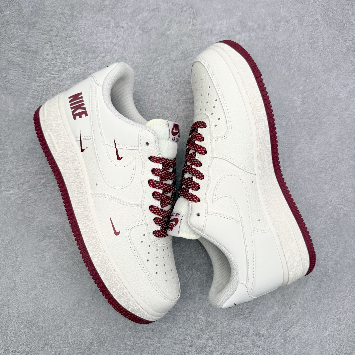 图片[3]-NK Air Force 1´07 Low 空军一号低帮百搭休闲运动板鞋 GX3170-108 柔软、弹性十足的缓震性能和出色的中底设计 横跨复古与现代的外型结合 造就出风靡全球 三十多年的Force 1 直到今天还深受青睐 实拍调校N版已经零色差零失真 百分百还原实物色彩所见即所得 不存在货不对板色差等低级问题 选购参考实物拍摄 不混卖不参货 只用心做好货严格选品 承诺混一赔十 尺码：36 36.5 37.5 38 38.5 39 40 40.5 41 42 42.5 43 44 44.5 45-选品中心