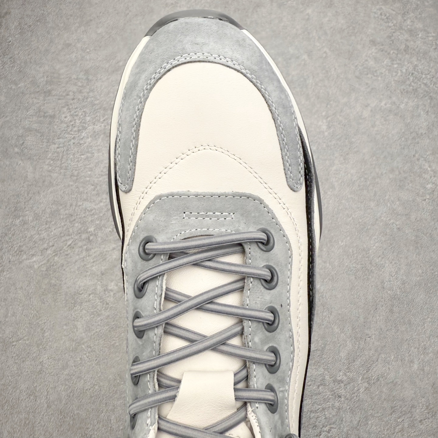 图片[4]-ECCO爱步男鞋 百搭休闲老爹鞋 柔酷8号系列运动鞋 经典和现代工艺品质融合 精选小牛皮面料 舒适柔软细腻 版型楦型上脚非常到位 四季热销款 独有鞋型设计 特有LOGO鞋边走字 新颖时尚有型 北欧风格 舒适休闲 超弹性 耐磨减震 PU+TPU按摩大底 经典潮流 随意搭配！舒适度极高 匠心工艺！尺码：38 39 40 41 42 43 44 （皮鞋码）-选品中心