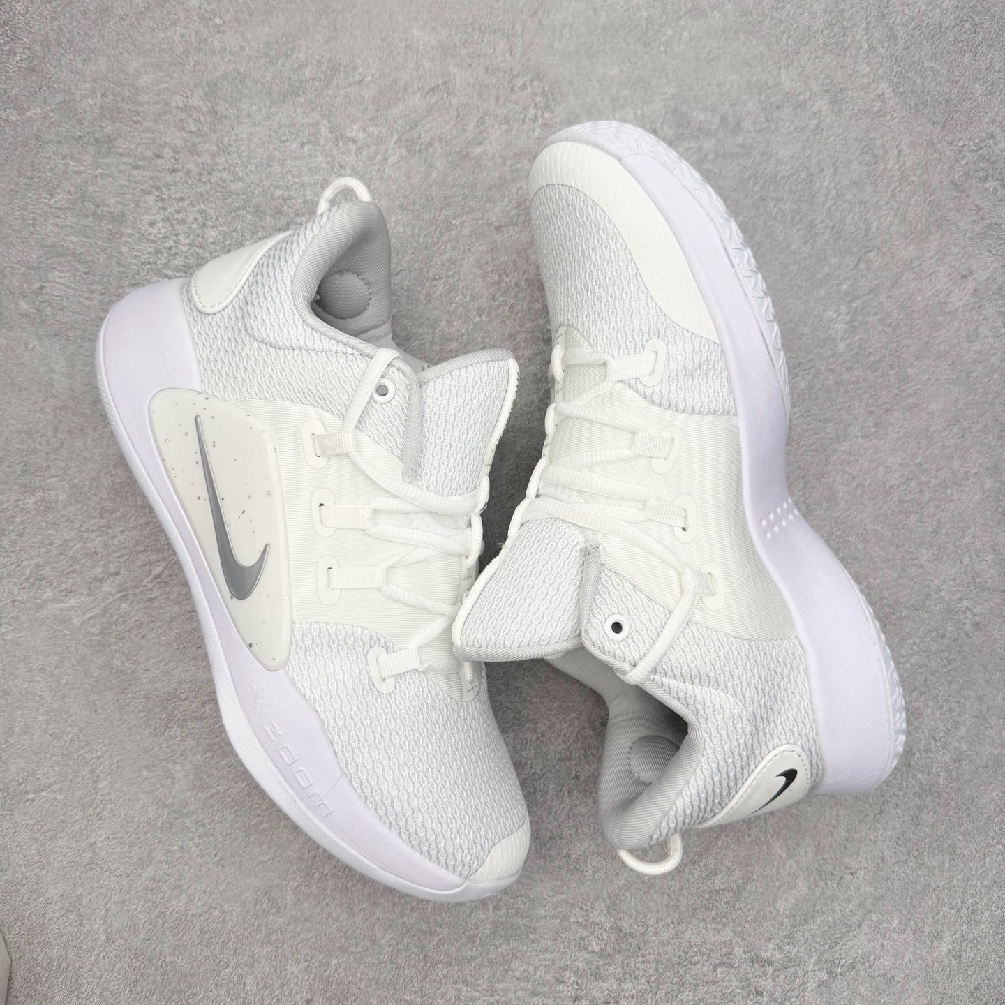 图片[3]-NK Hyperdunk X low TB HD2018 实战篮球鞋 实拍调校N版已经零色差零失真 百分百还原实物色彩所见即所得 不存在货不对板色差等低级问题 选购参考实物拍摄 不混卖不参货 只用心做好货严格选品 承诺混一赔十 尺码：36 36.5 37.5 38 38.5 39 40 40.5 41 42 42.5 43 44 44.5 45 46-选品中心